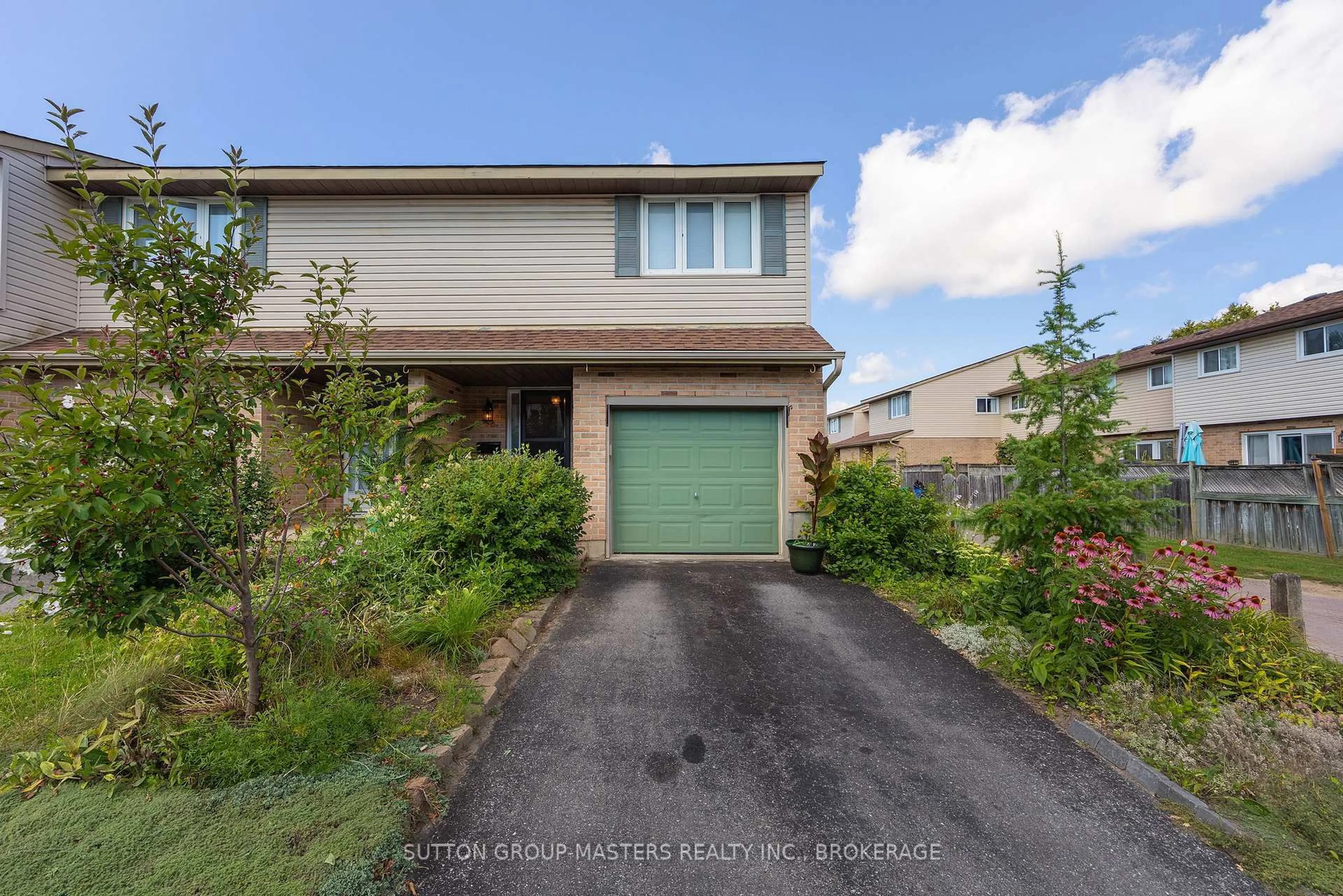 A pic from outside/outdoor area/front of a property/back of a property/a pic from drone, street for 52 Coventry Cres #34, Kingston Ontario K7M 7S7