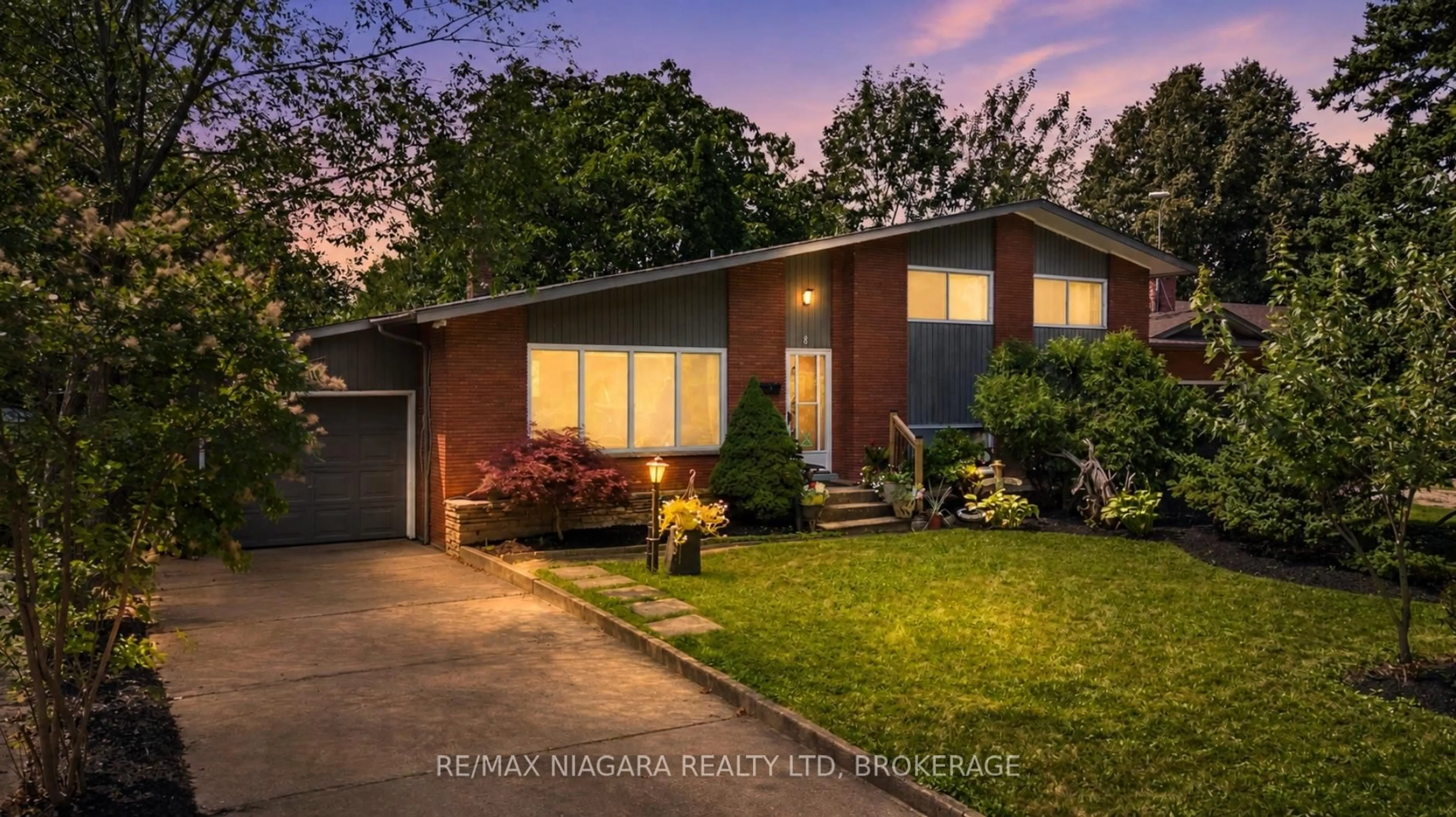 Home with brick exterior material, street for 8 Cullen Dr, St. Catharines Ontario L2T 3H1