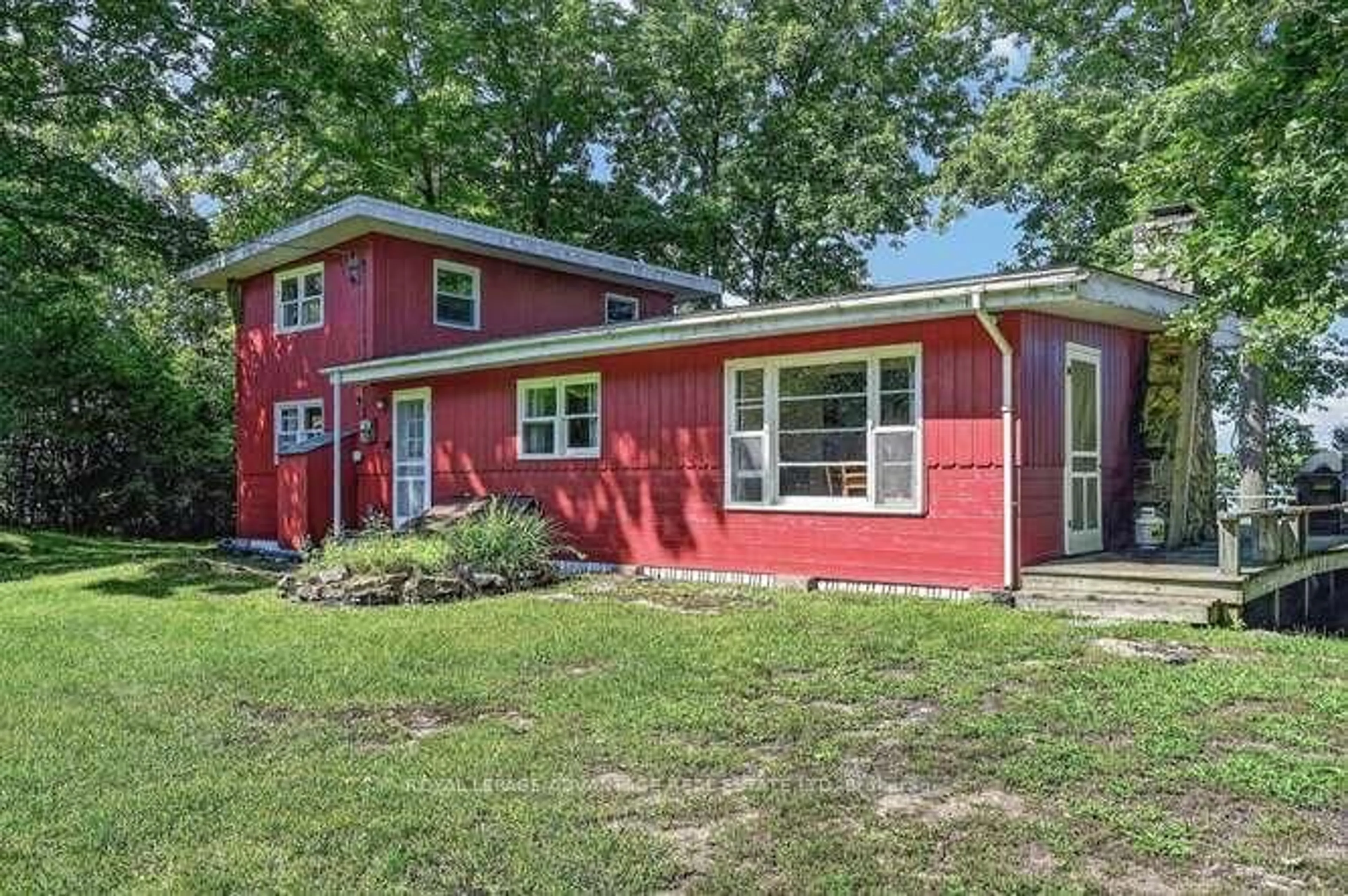 Home with vinyl exterior material, street for 303-2 CARLETON St, Rideau Lakes Ontario K0G 1P0