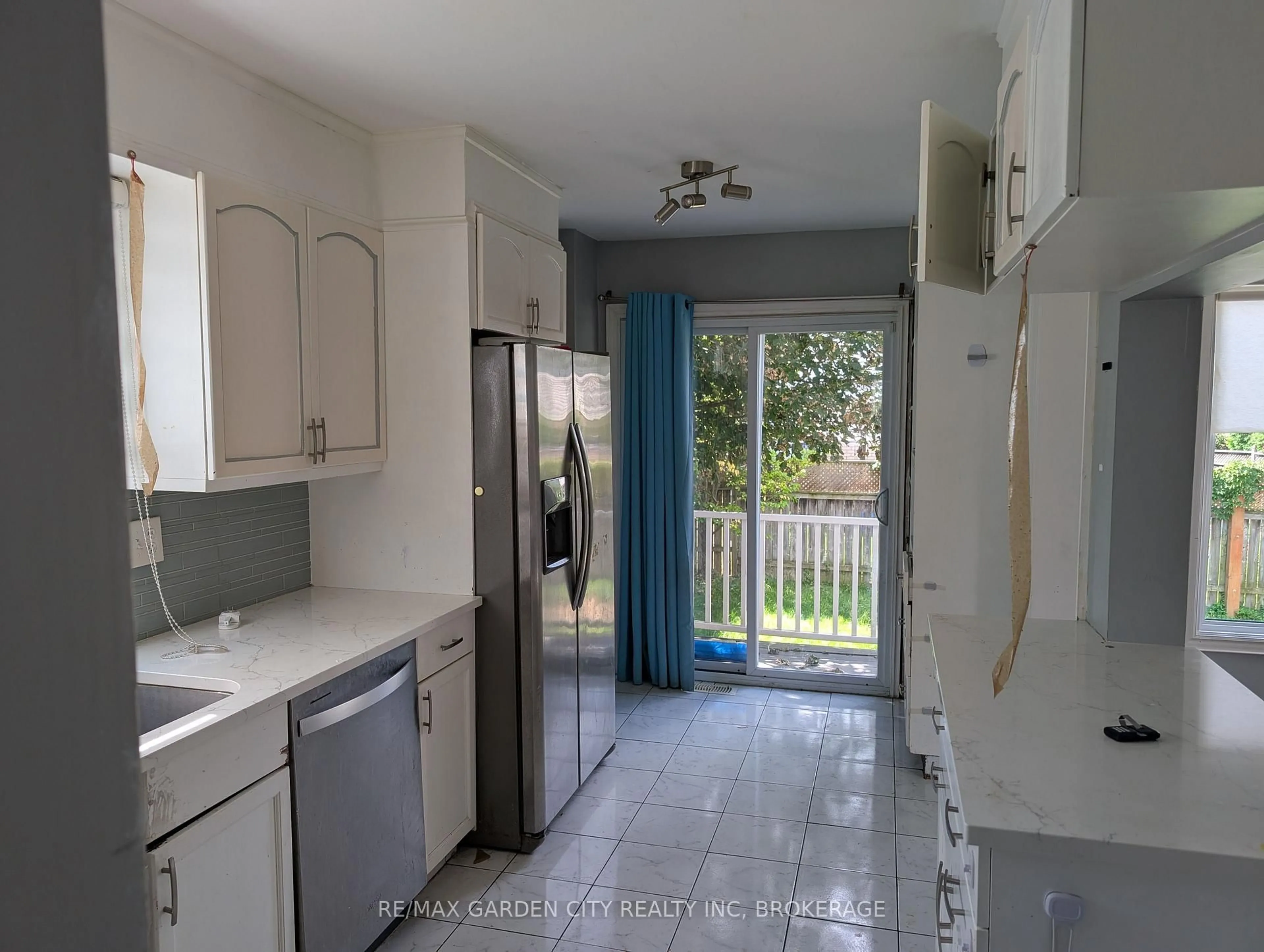 Unknown for 158 SUMMERS Dr, Thorold Ontario L2V 5A1