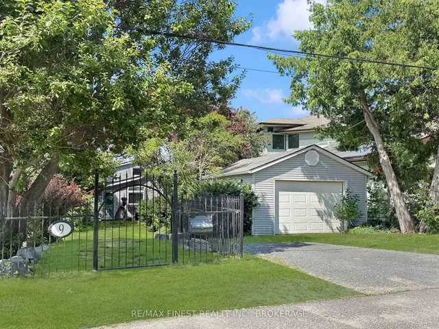 9 Point Cres, Kingston 3
