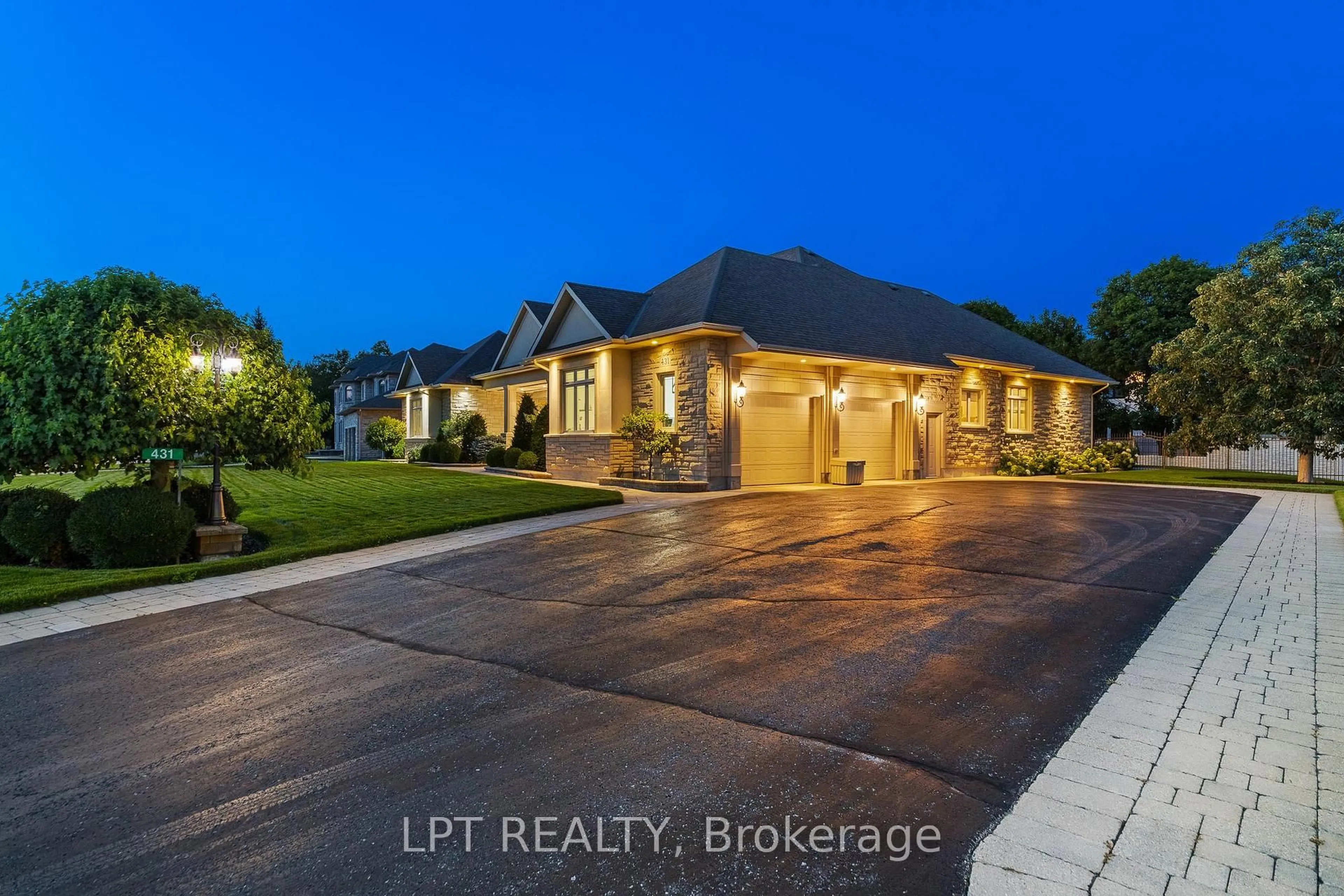 Unknown for 431 LOCKMASTER Cres, Ottawa Ontario K4M 1L8