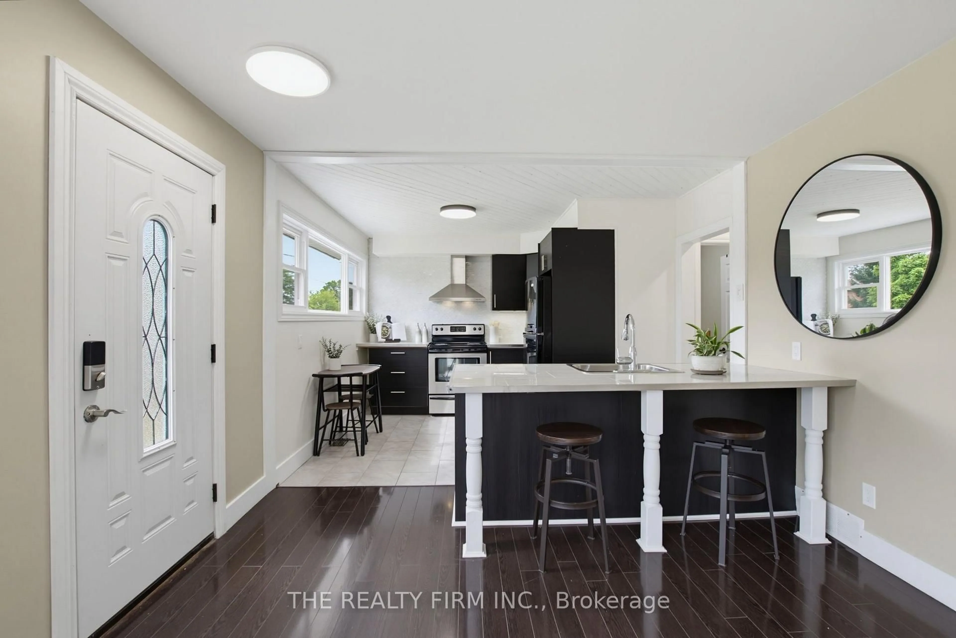 Open concept kitchen, ceramic/tile floor for 190 Vancouver St, London East Ontario N5W 4R7