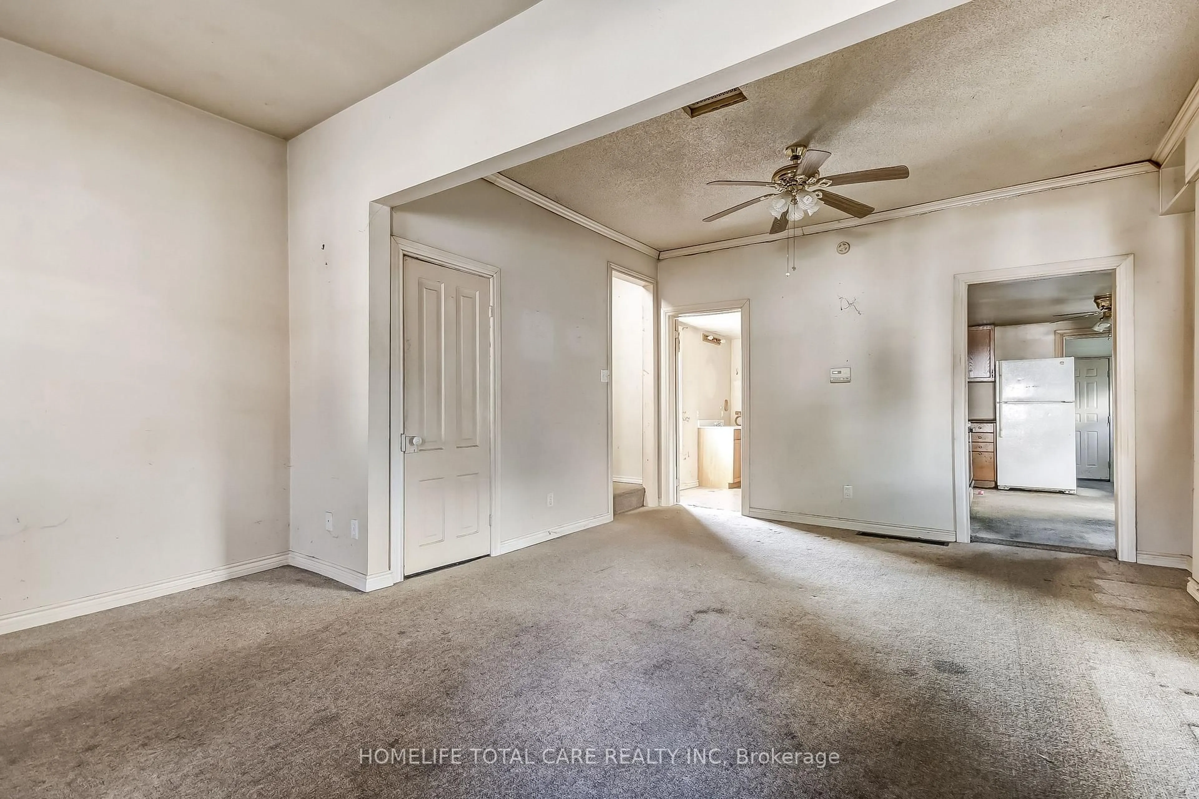 A pic of a room for 49 GRAND St, Brantford Ontario N3R 4B3