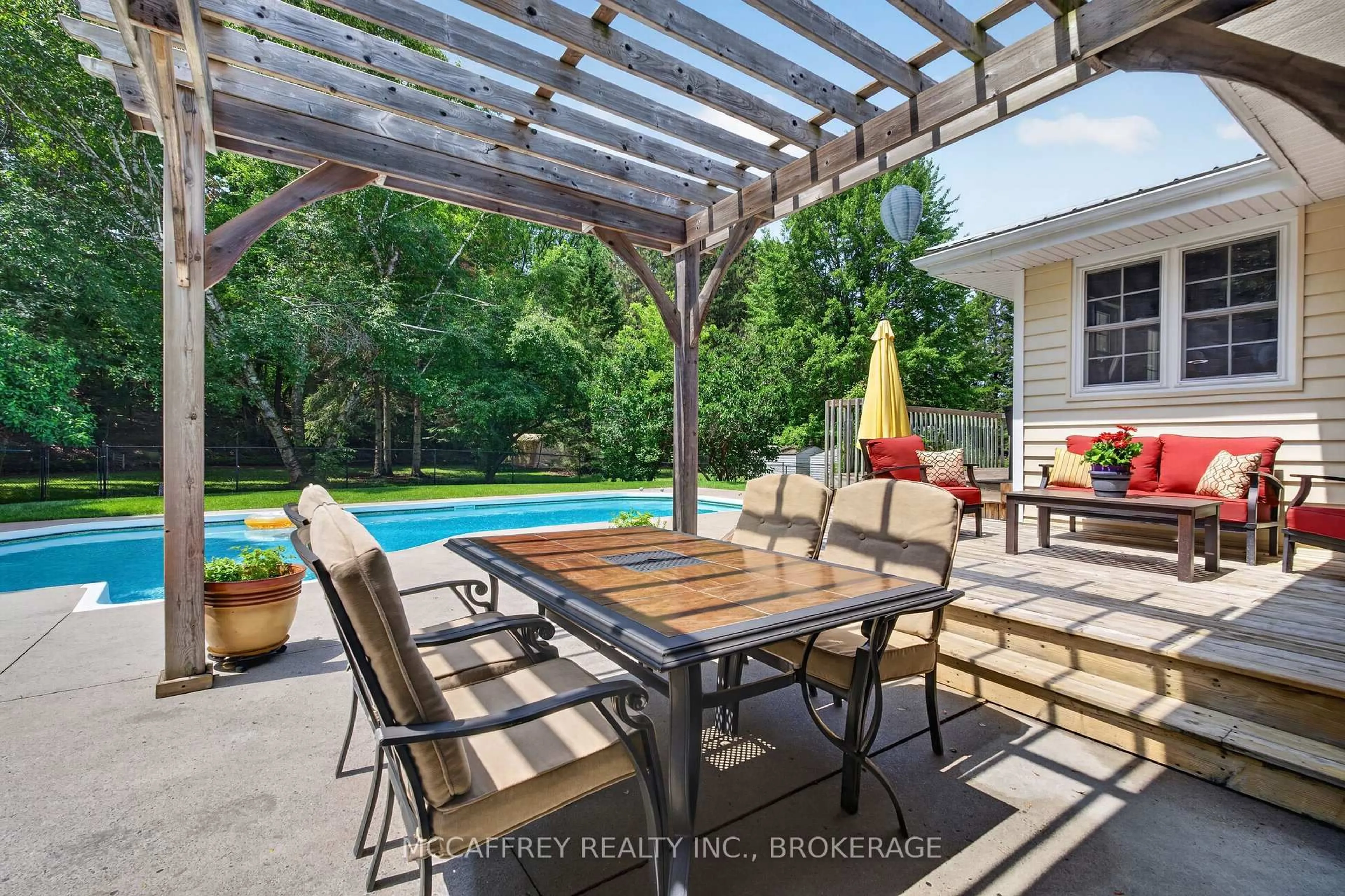 Patio, unknown for 62 Edgewood Dr, Greater Napanee Ontario K7R 3K4