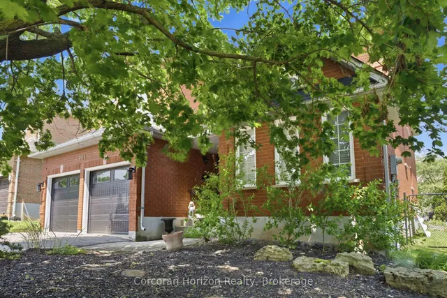 131 Huntingwood Ave, Hamilton 4