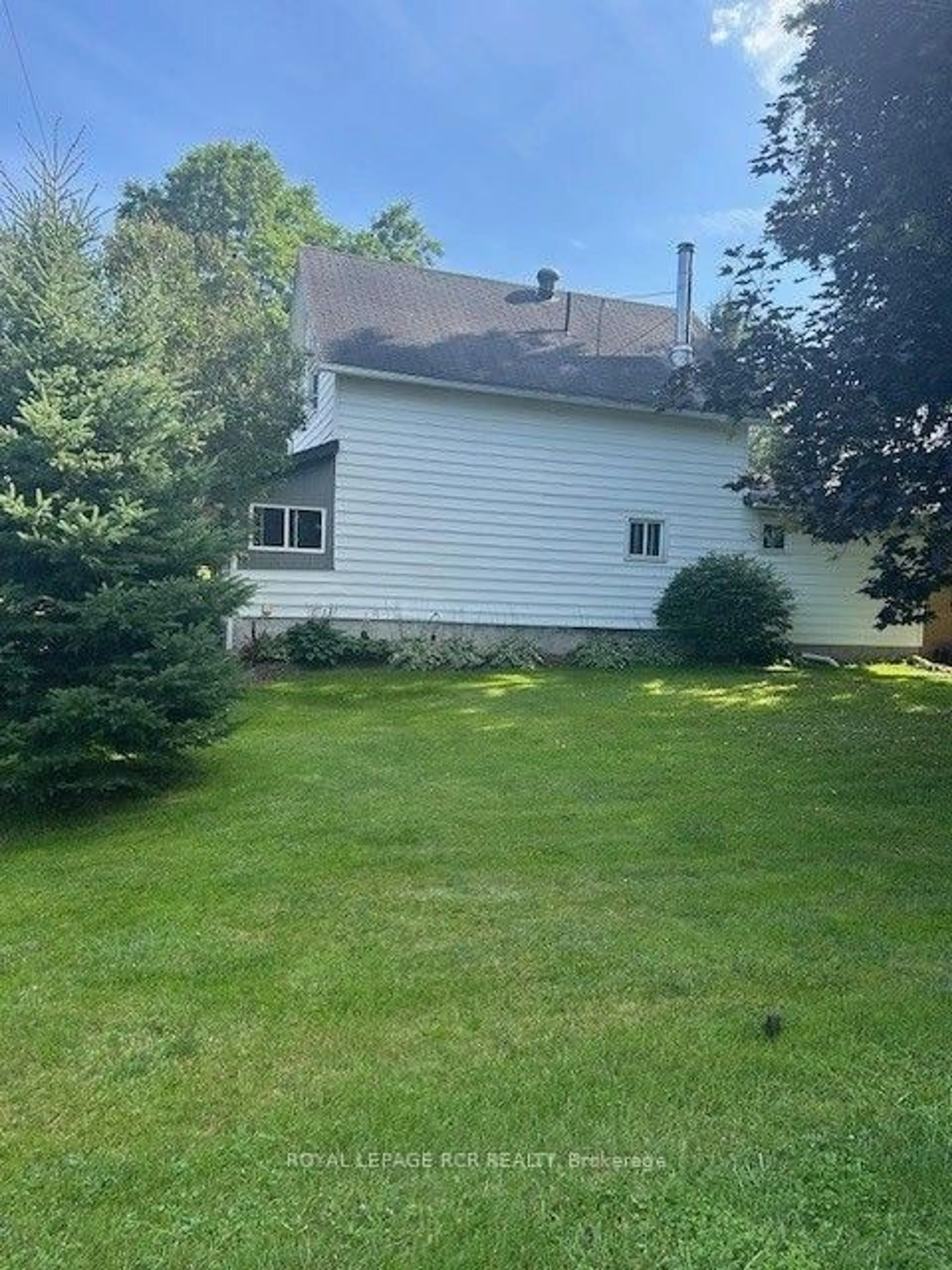 A pic from outside/outdoor area/front of a property/back of a property/a pic from drone, unknown for 758016 2nd Line, Mulmur Ontario L9V 0G8