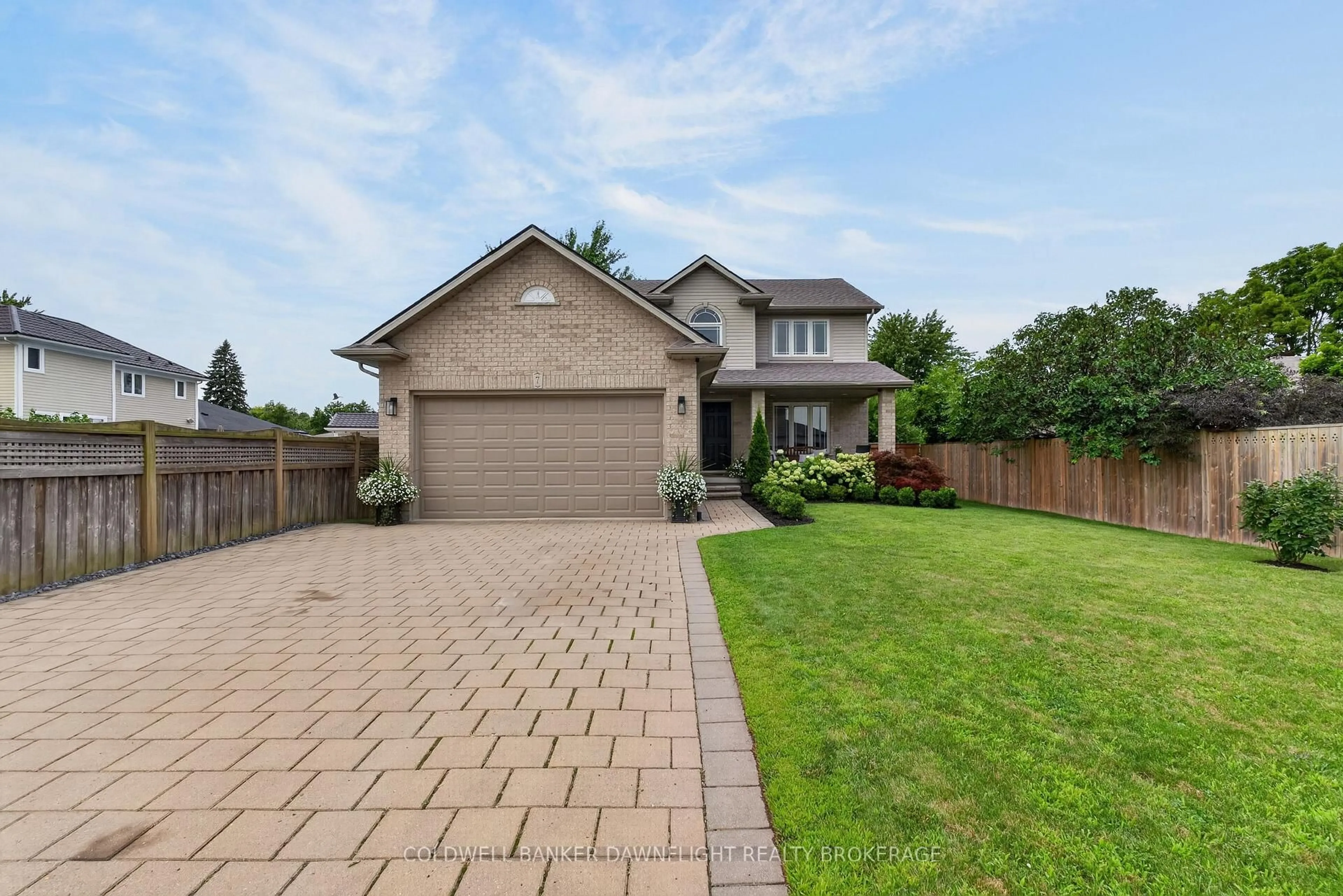 Home with brick exterior material, street for 7 Finch St, North Middlesex Ontario N0M 1A0