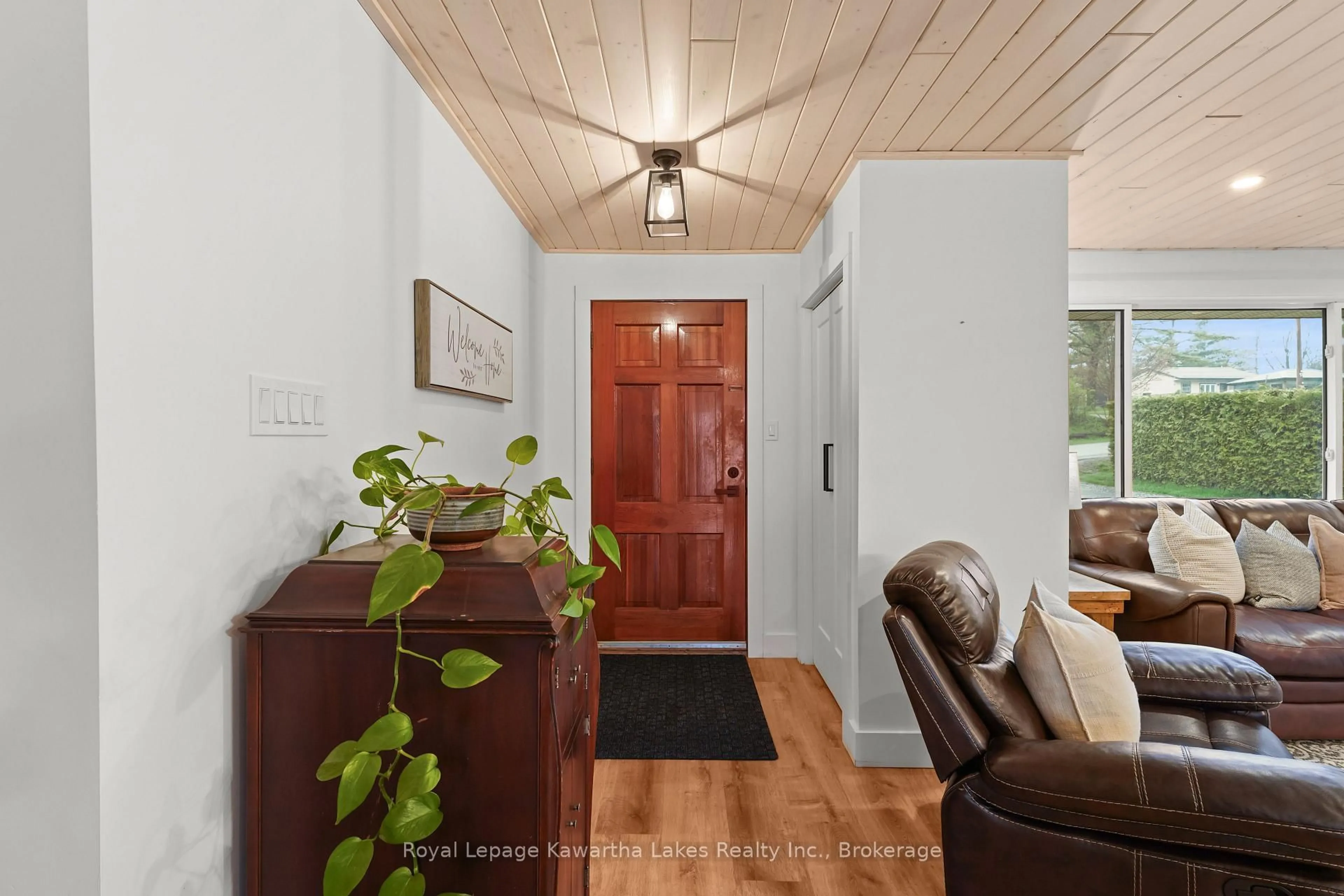 Indoor entryway for 2 Kennedy Dr, Kawartha Lakes Ontario K0M 1N0