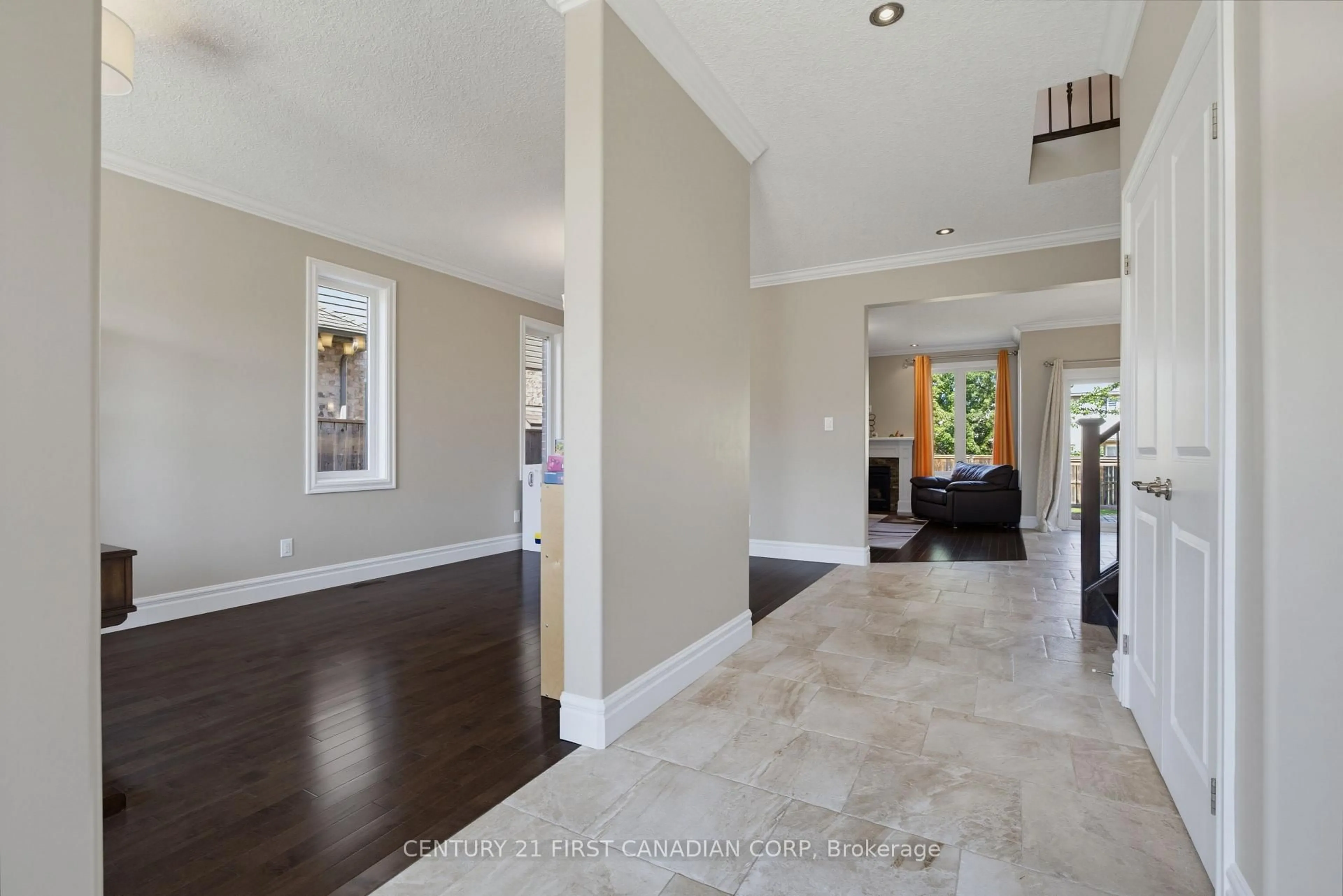 Indoor entryway for 3429 Singleton Ave, London South Ontario N6L 0C5