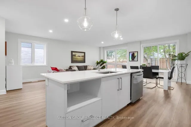 42 Lucas Rd, St. Thomas 5