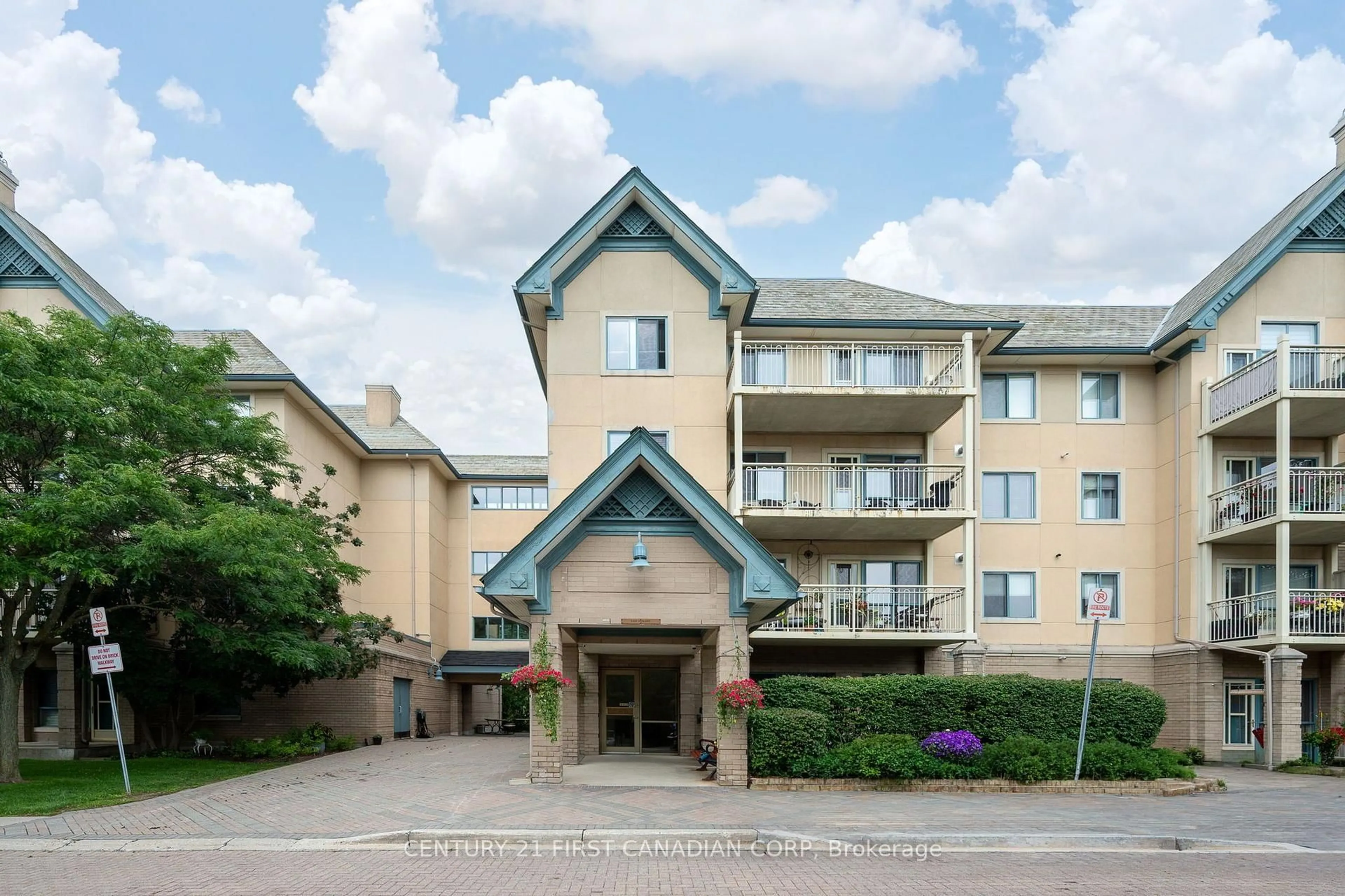 Unknown for 511 Gainsborough Rd #307, London North Ontario N6G 4Z5