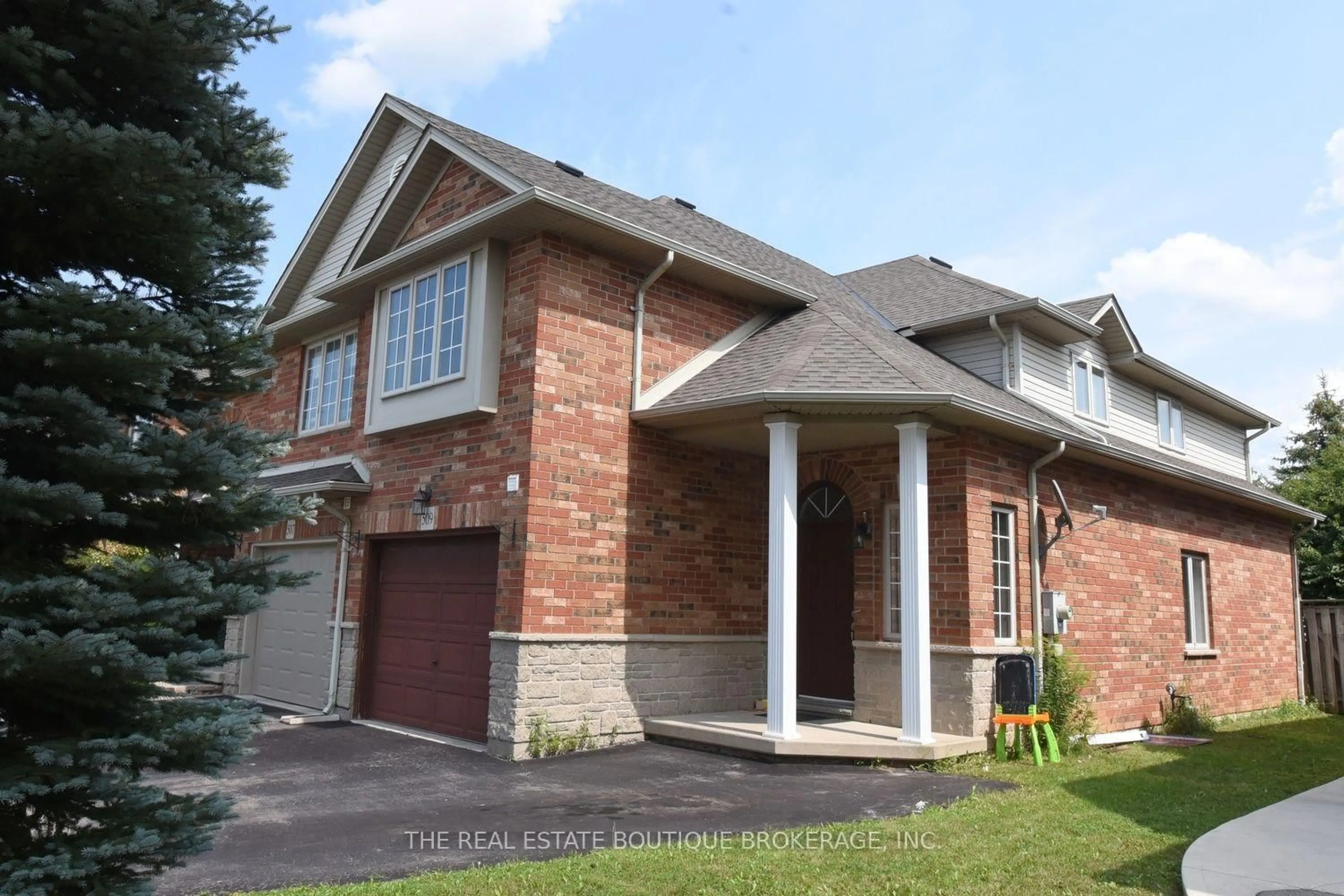Home with brick exterior material, street for 509 Southridge Dr, Hamilton Ontario L9C 7V4