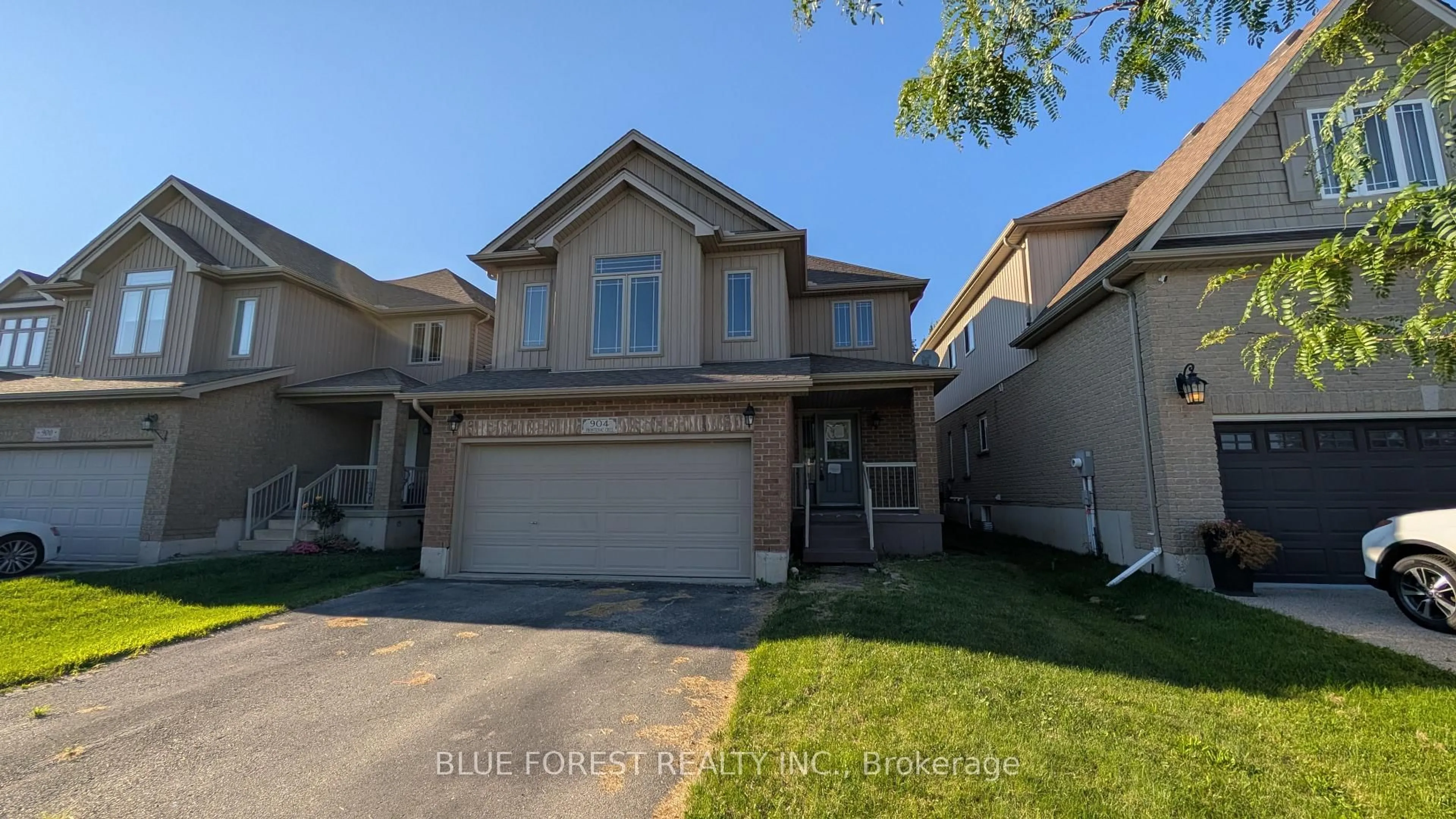 Unknown for 904 Frontenac Cres, Woodstock Ontario N4V 0A8