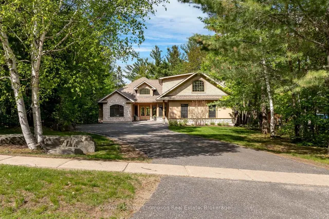 19 Silver Oaks Cres, Huntsville 2