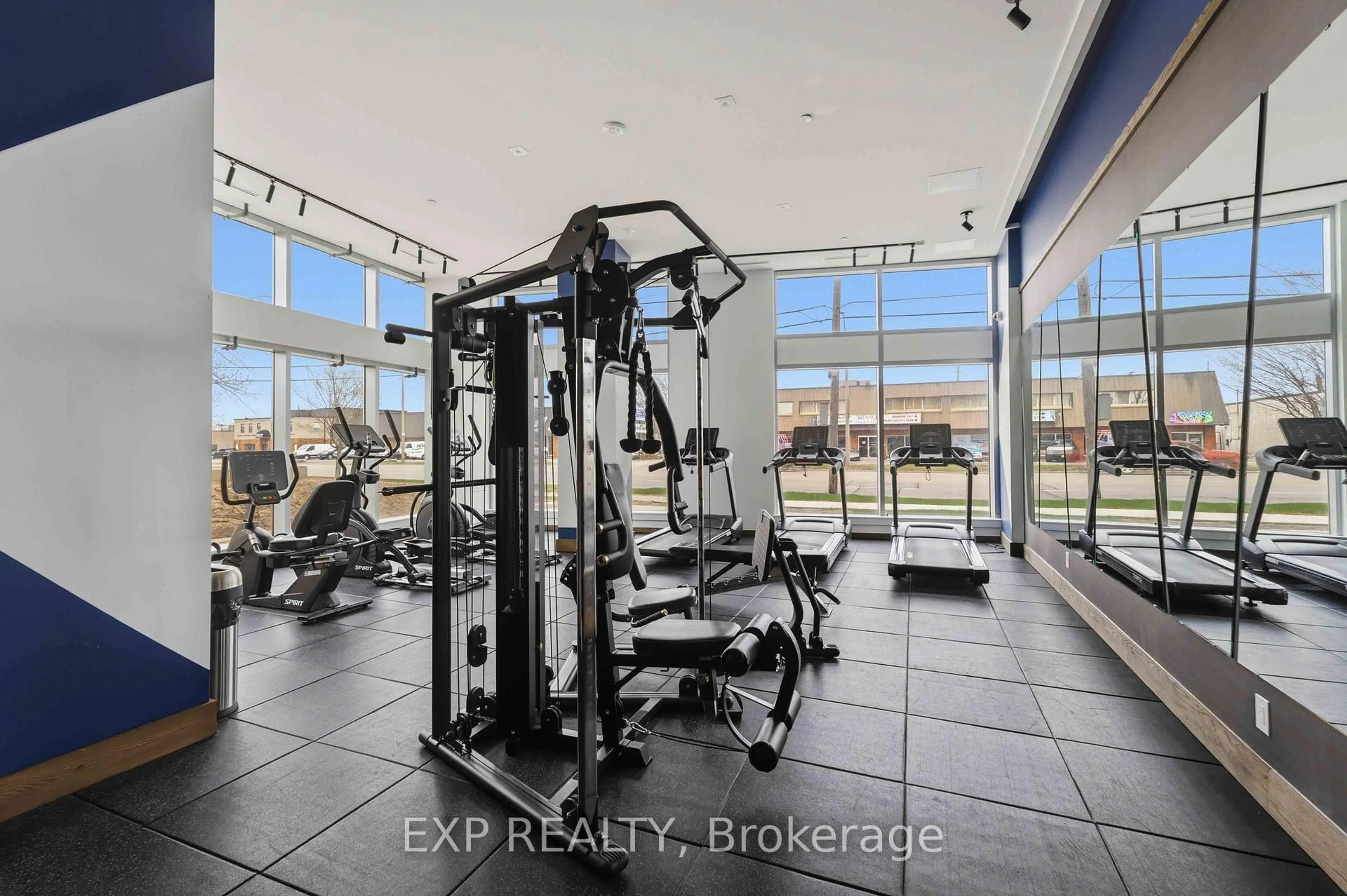 Gym or fitness room for 2782 Barton St #1607, Hamilton Ontario L8E 2J8