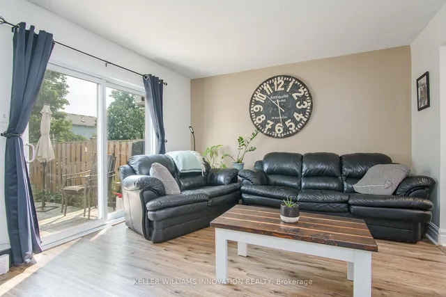 90 FERMAN Dr #5, Guelph 2