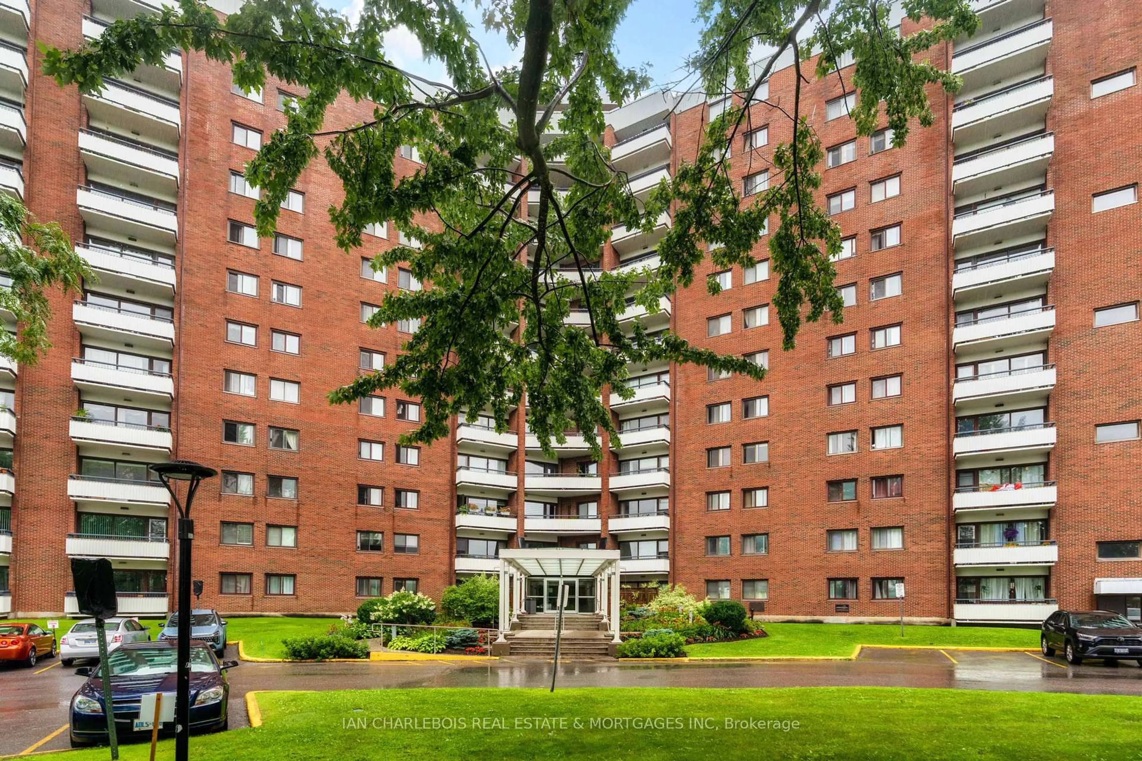 Patio, building for 20 Chesterton Dr #908, Ottawa Ontario K2E 6Z7