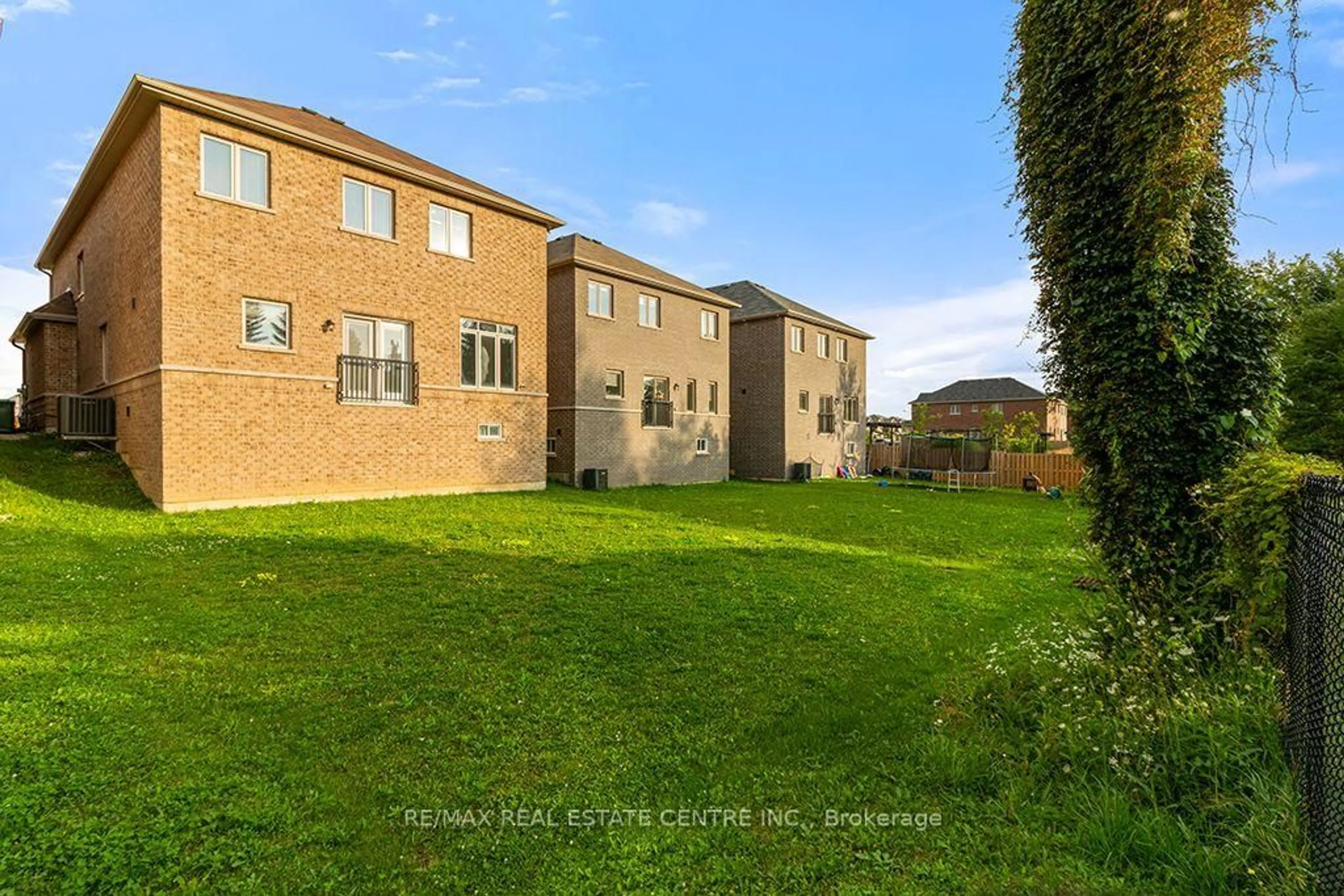 A pic from outside/outdoor area/front of a property/back of a property/a pic from drone, street for 105 Werry Ave, Southgate Ontario N0C 1B0