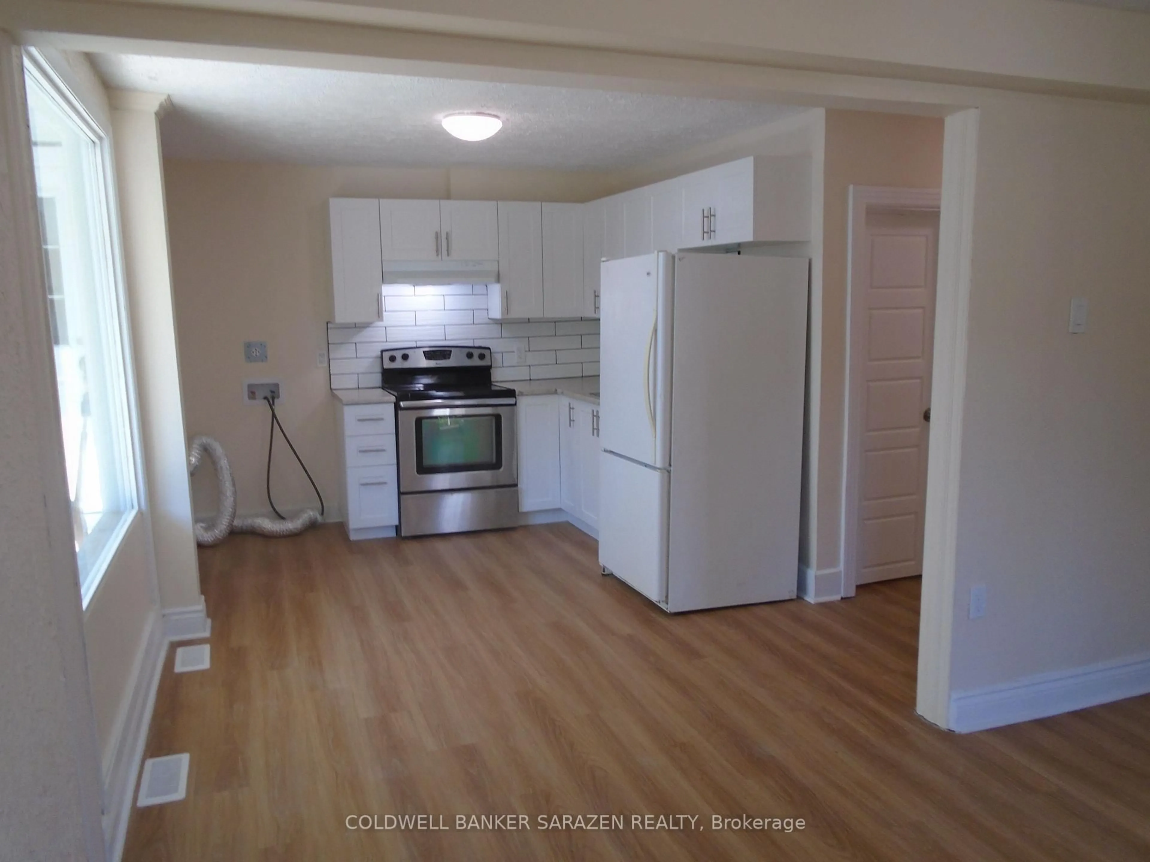 Standard kitchen, unknown for 383 Montfort St, Ottawa Ontario K1L 5M9