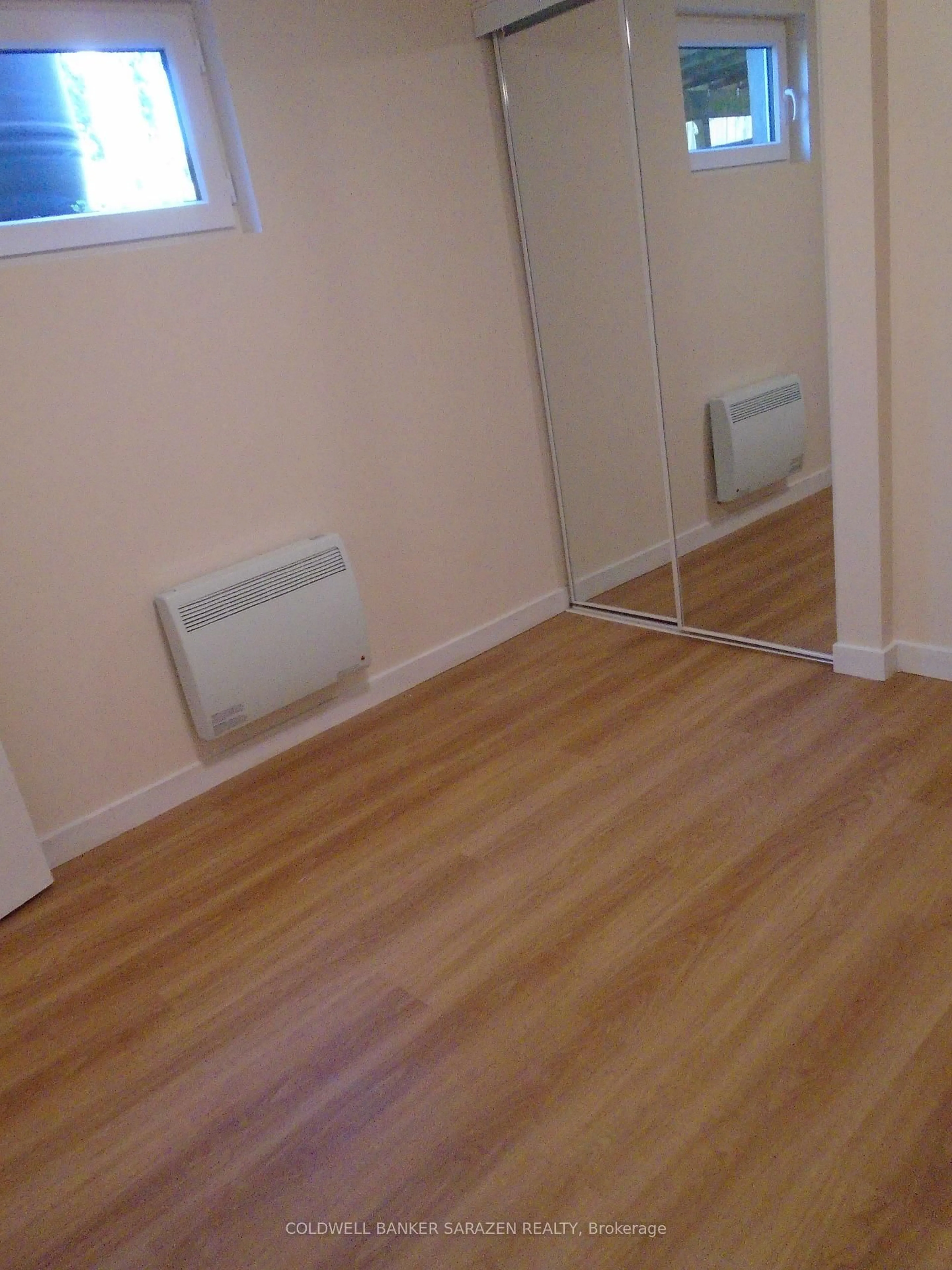 A pic of a room for 383 Montfort St, Ottawa Ontario K1L 5M9