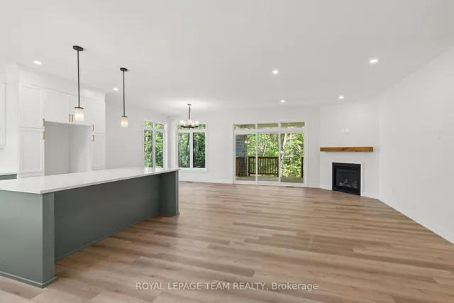 101 Alcock Dr, Ashton 3