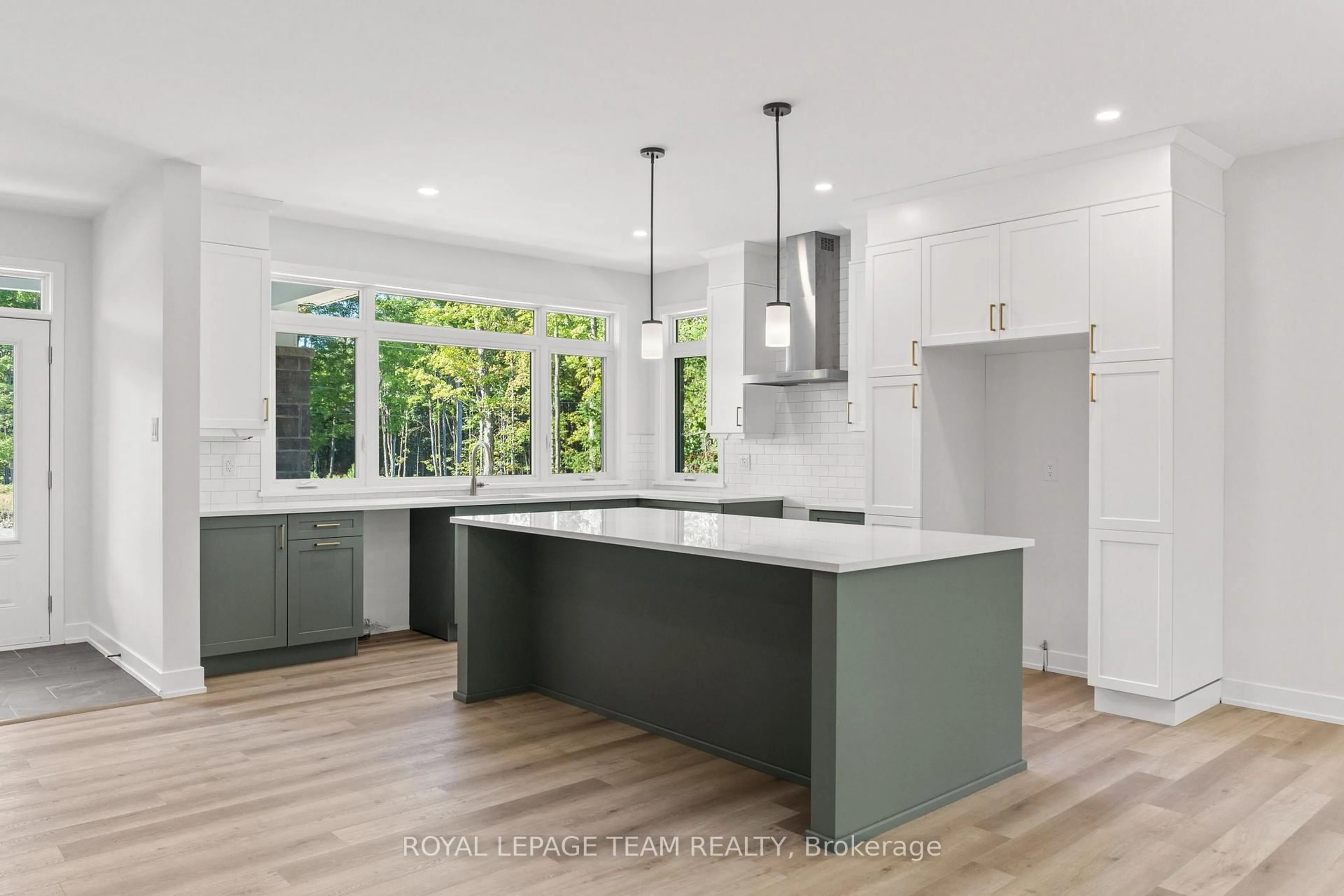 Open concept kitchen, unknown for 101 Alcock Dr, Ashton Ontario K0A 1B0