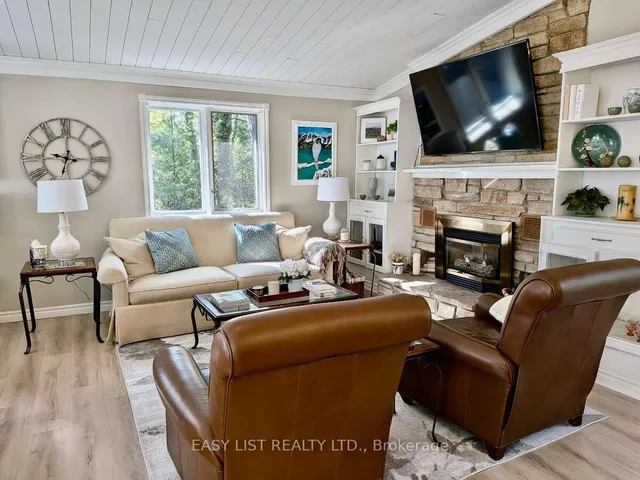 10161 Andrea St, Lambton Shores 5