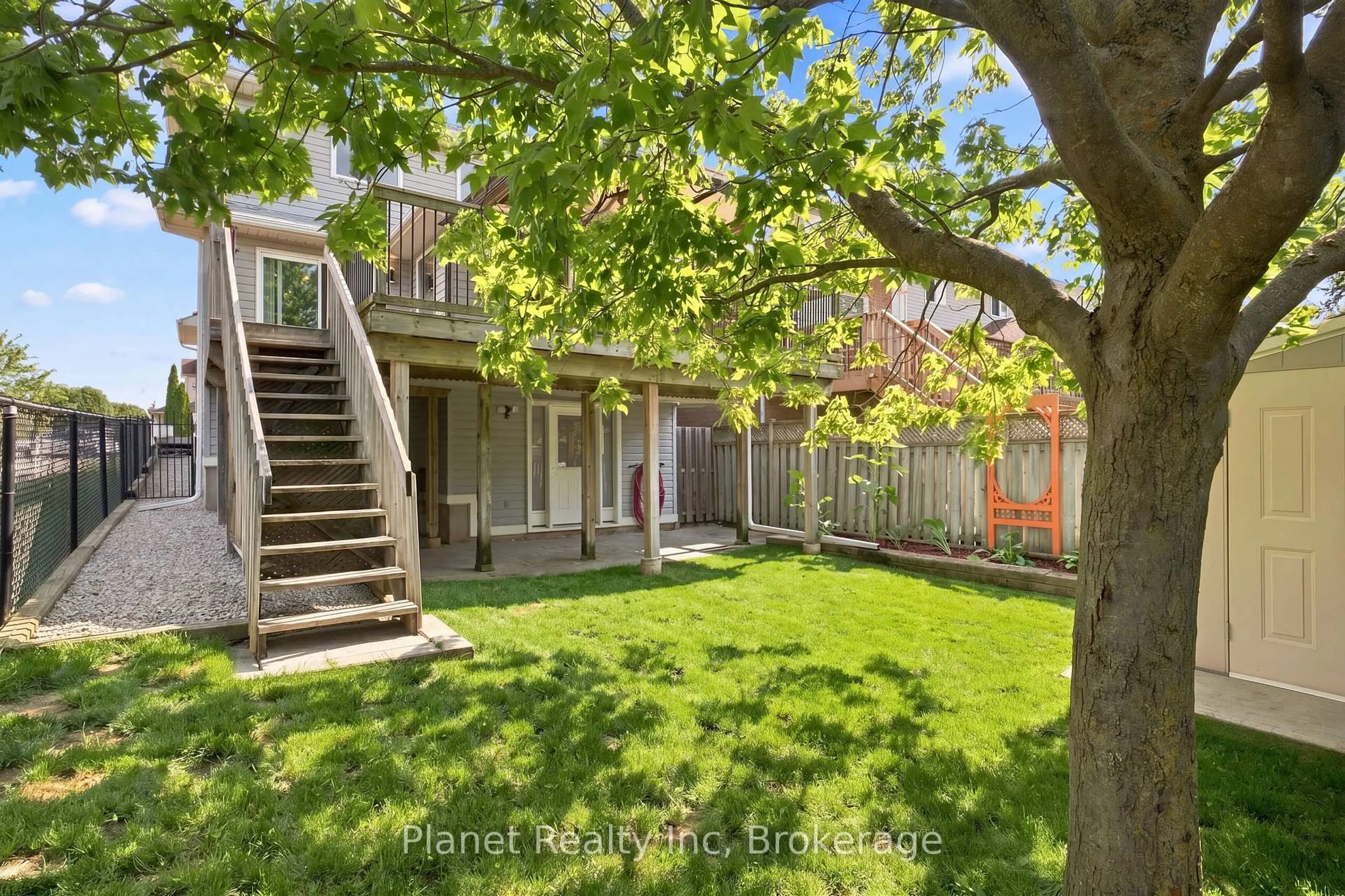 Patio, street for 41 Boulder Cres, Guelph Ontario N1G 5A2