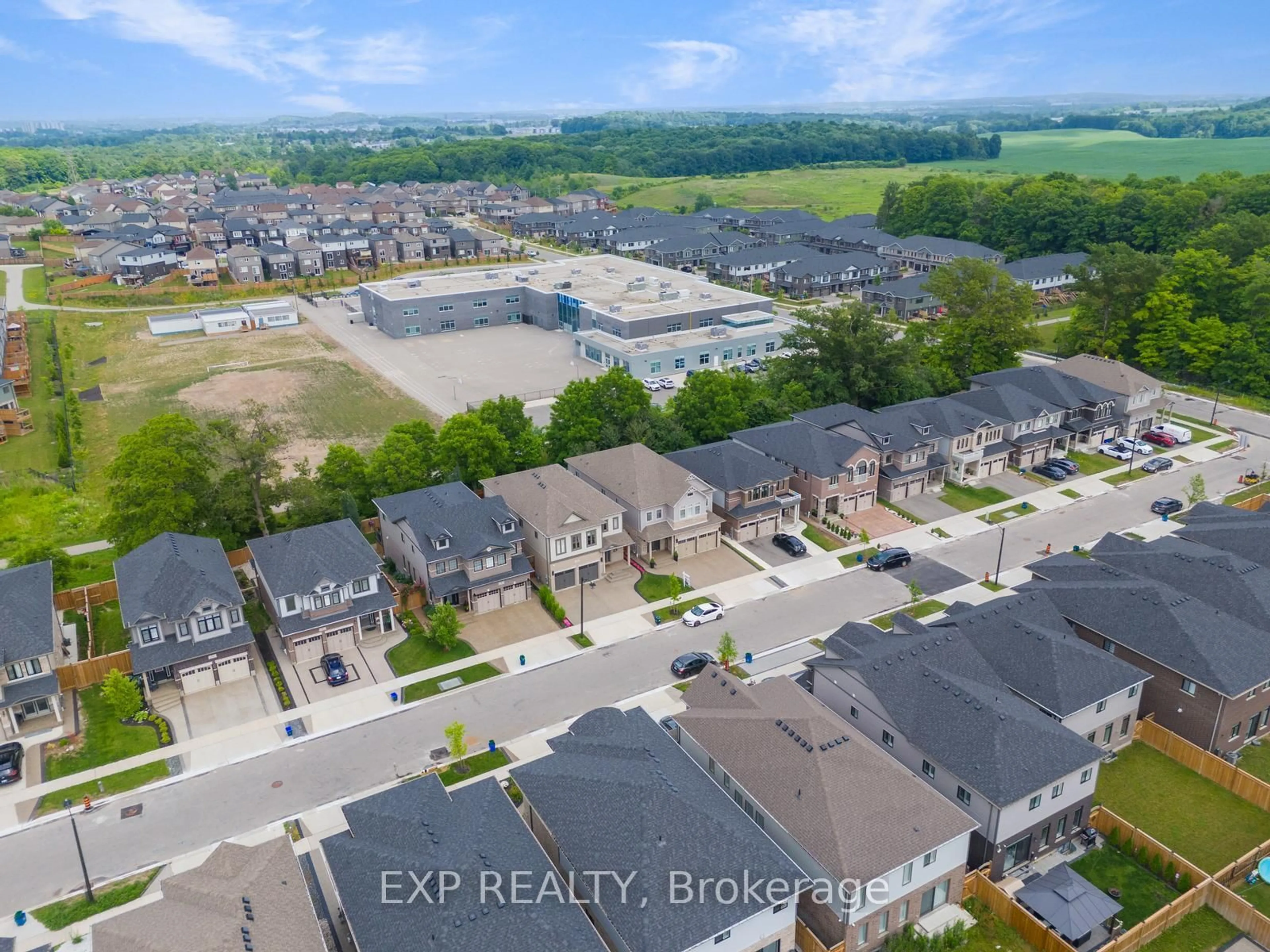 A pic from outside/outdoor area/front of a property/back of a property/a pic from drone, unknown for 49 Scots Pine Tr, Kitchener Ontario N2R 0N6