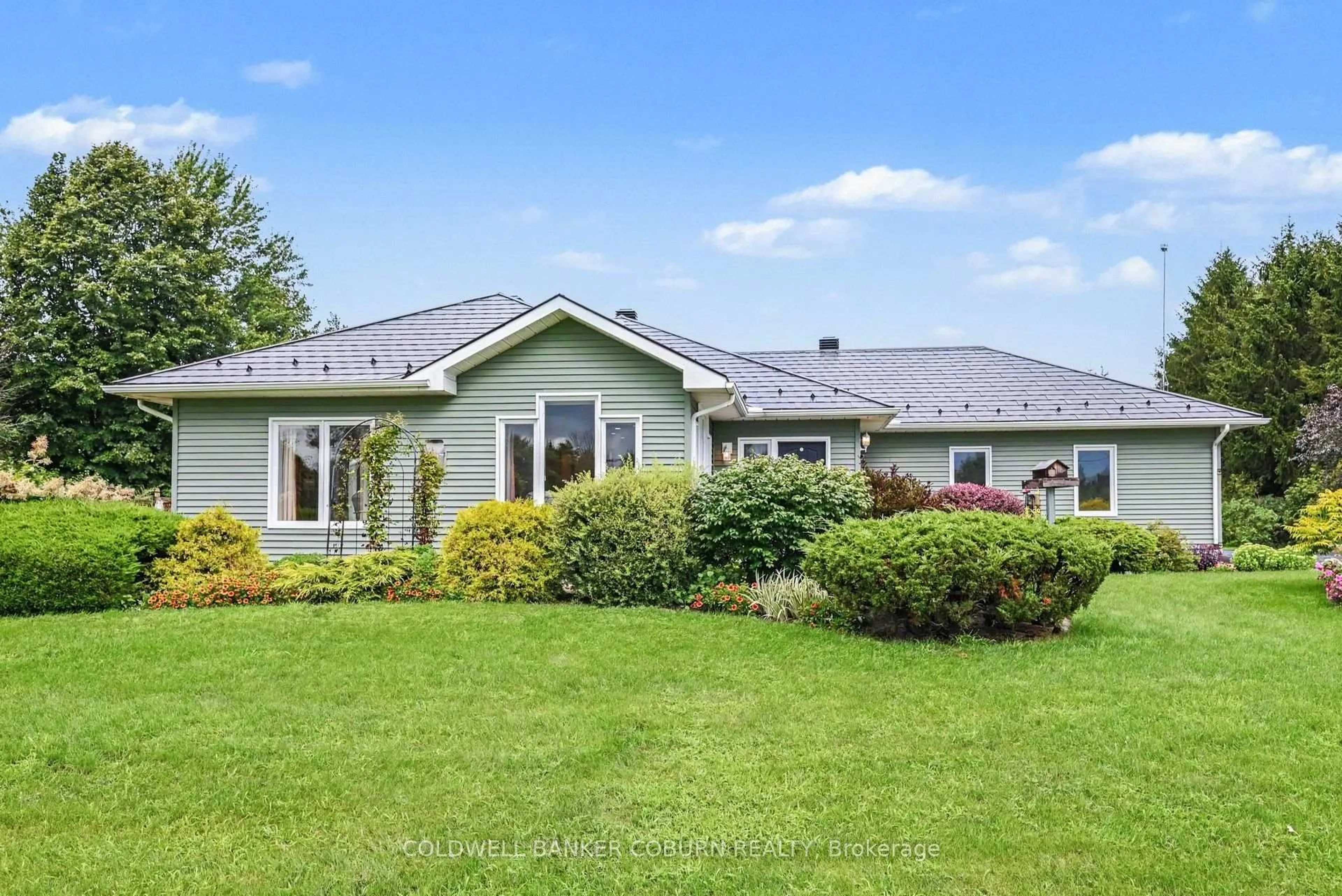 Home with vinyl exterior material, unknown for 3478 McBride Rd, South Dundas Ontario K0C 1H0