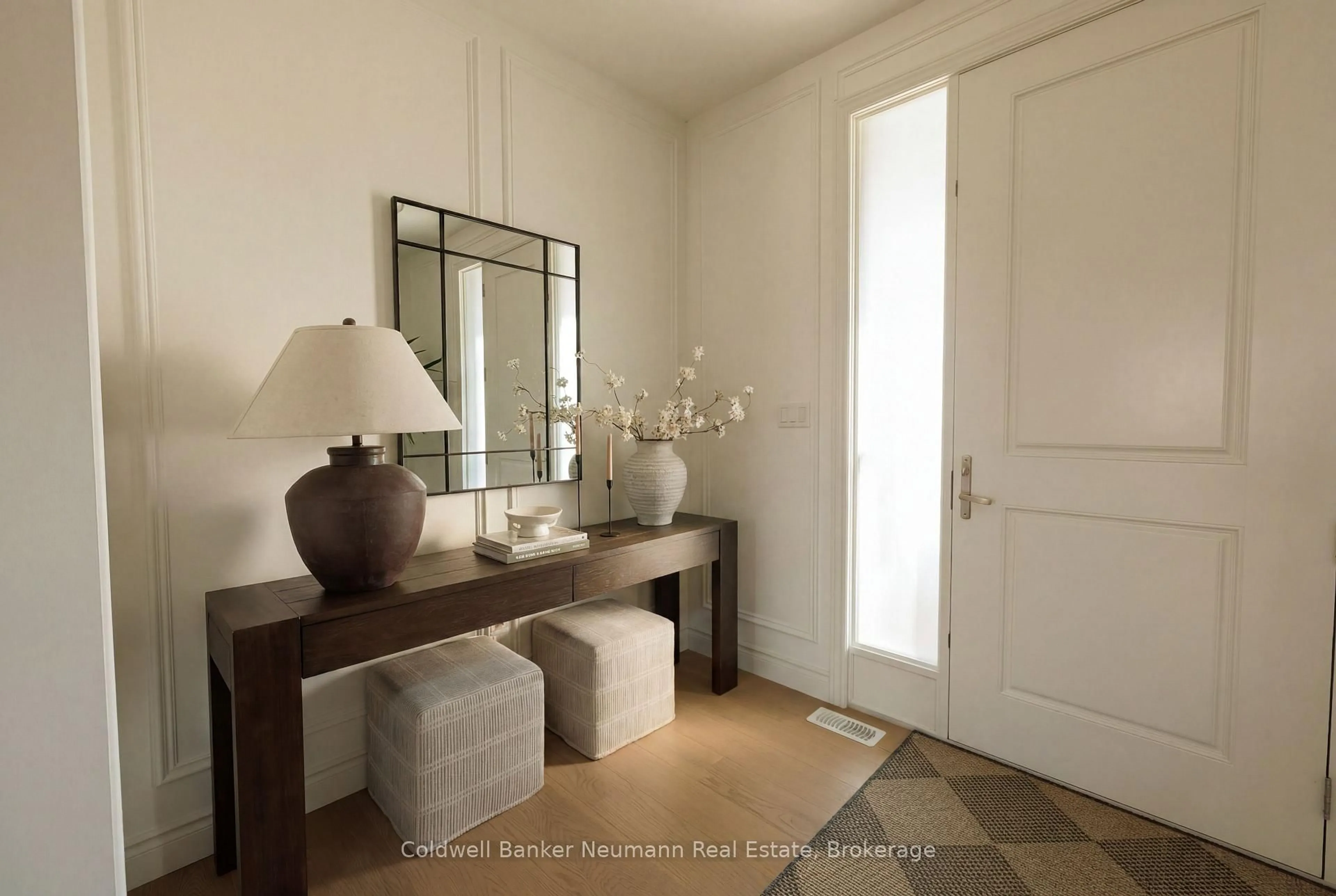Indoor entryway for 108 Haylock Ave, Centre Wellington Ontario N0B 1S0