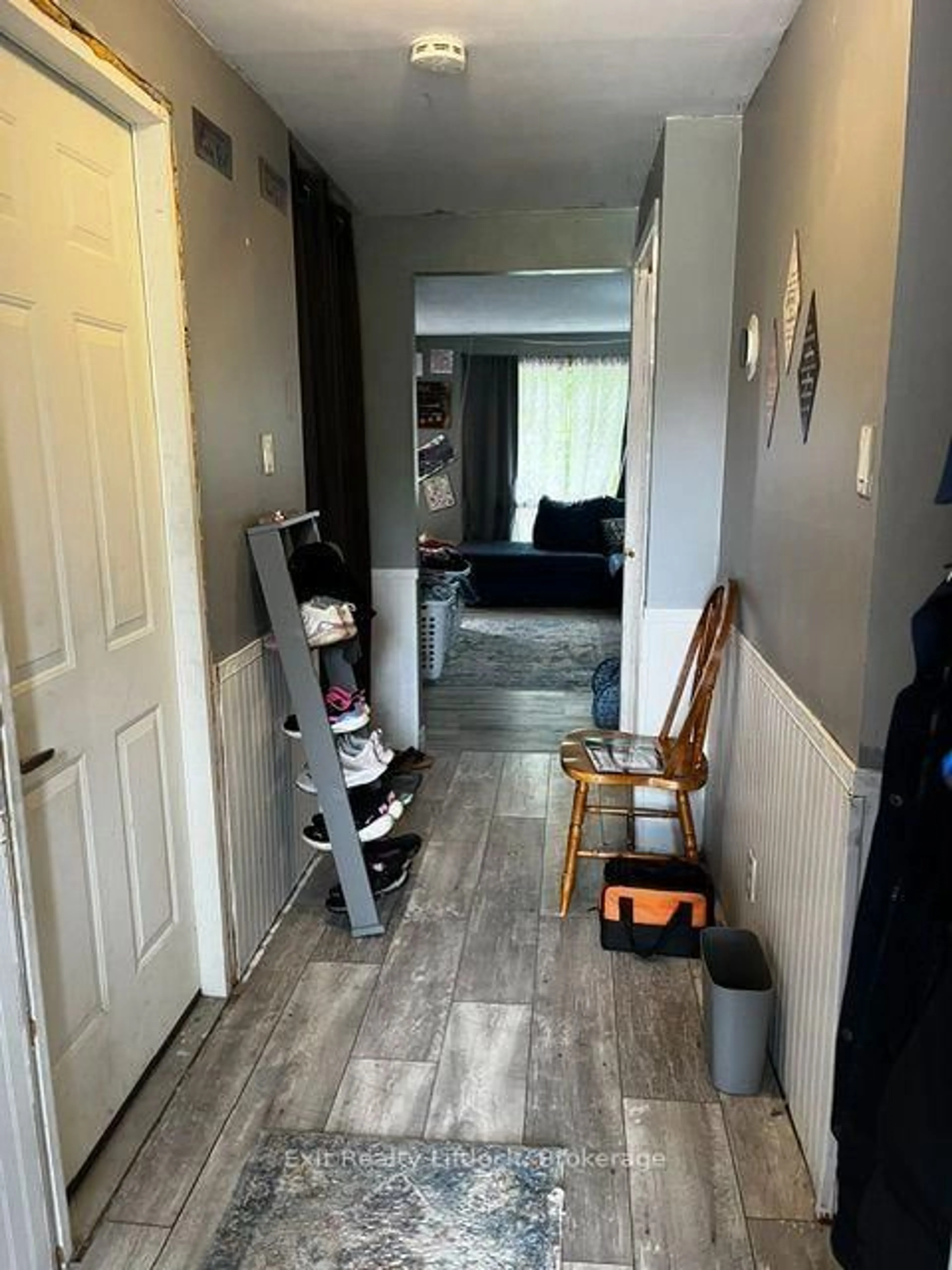 Unknown for 2131 Walker Ave, Peterborough Ontario K9L 1T6