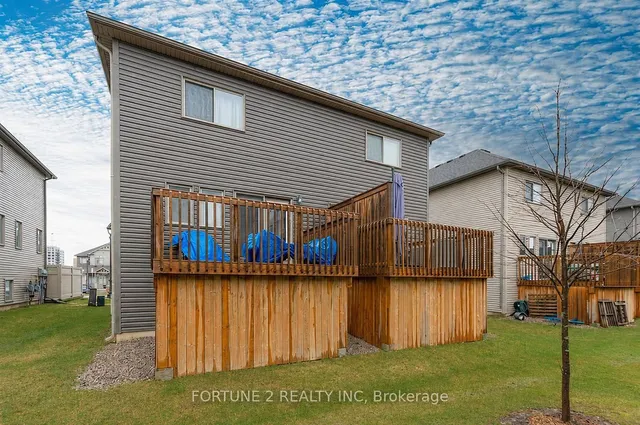 3200 Singleton Ave #17, London South 4