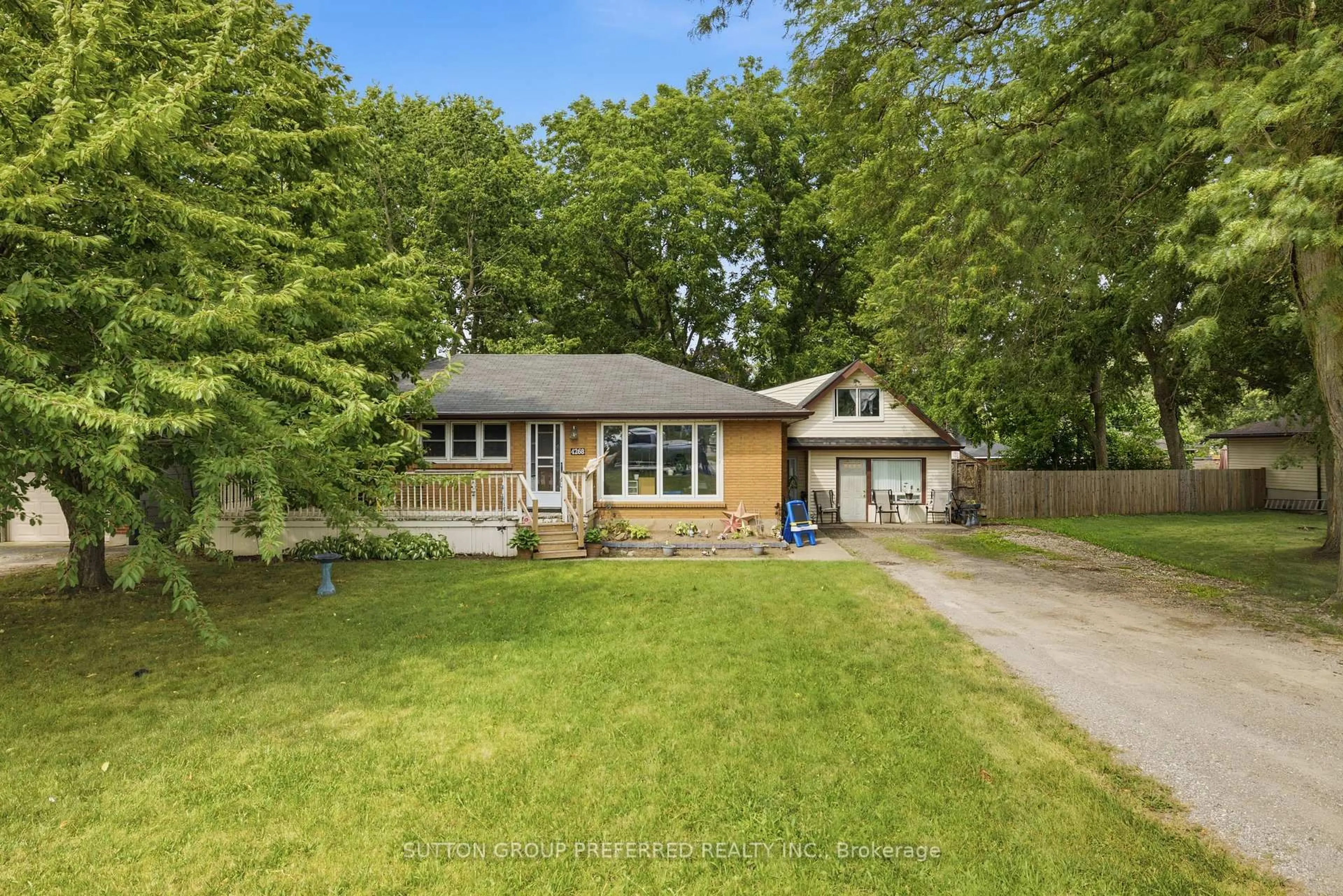 Unknown for 4268 Hamilton Rd, Thames Centre Ontario N0L 1G3