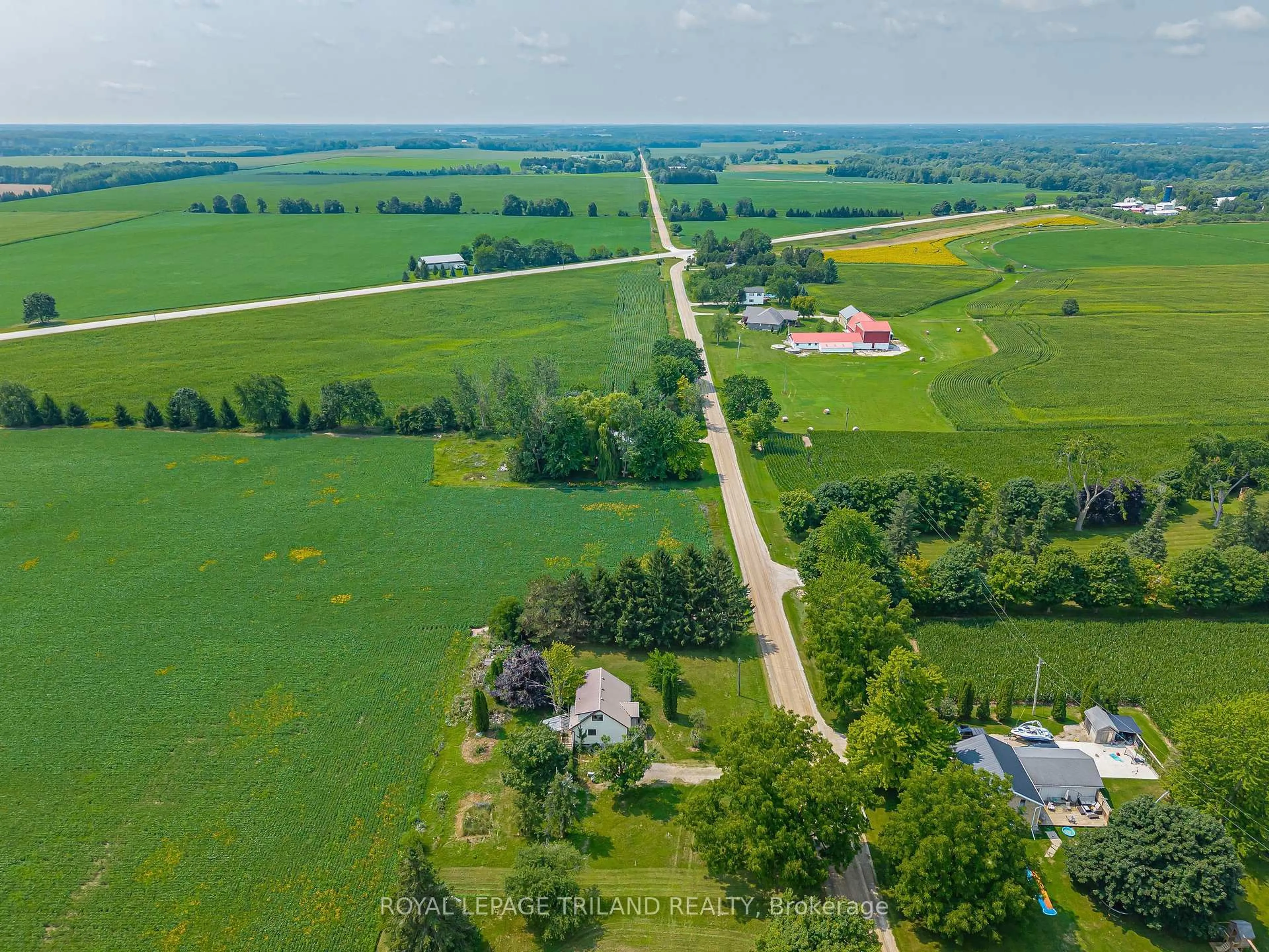 A pic from outside/outdoor area/front of a property/back of a property/a pic from drone, street for 10207 Ivan Dr, Middlesex Centre Ontario N0M 2A0