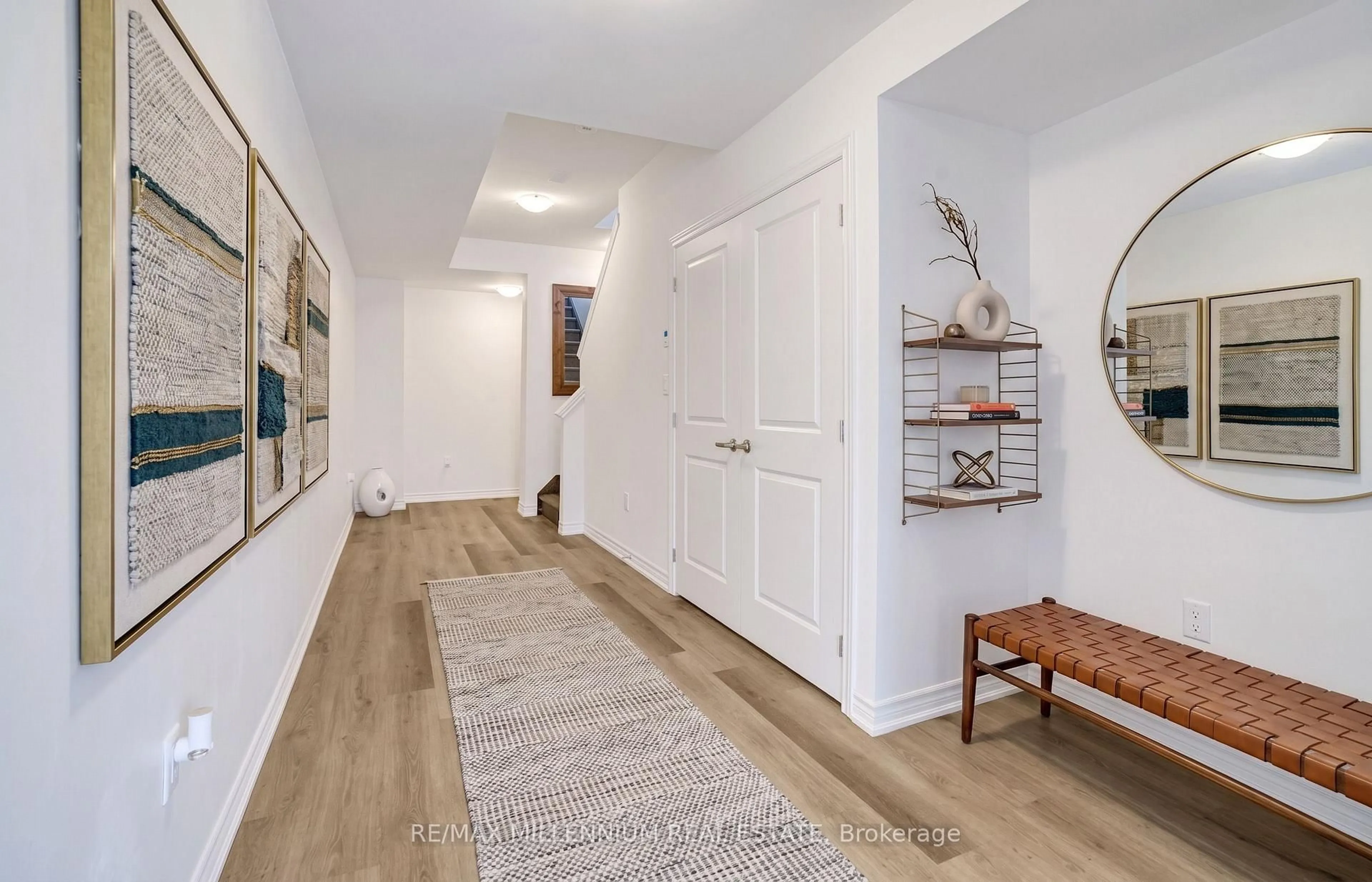 Indoor entryway for 461 Blackburn Dr #119, Brantford Ontario N3T 0W9