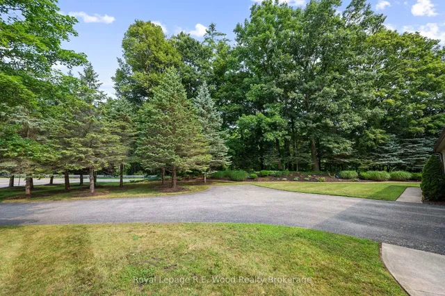 2 Whispering Pine Lane, Tillsonburg 5
