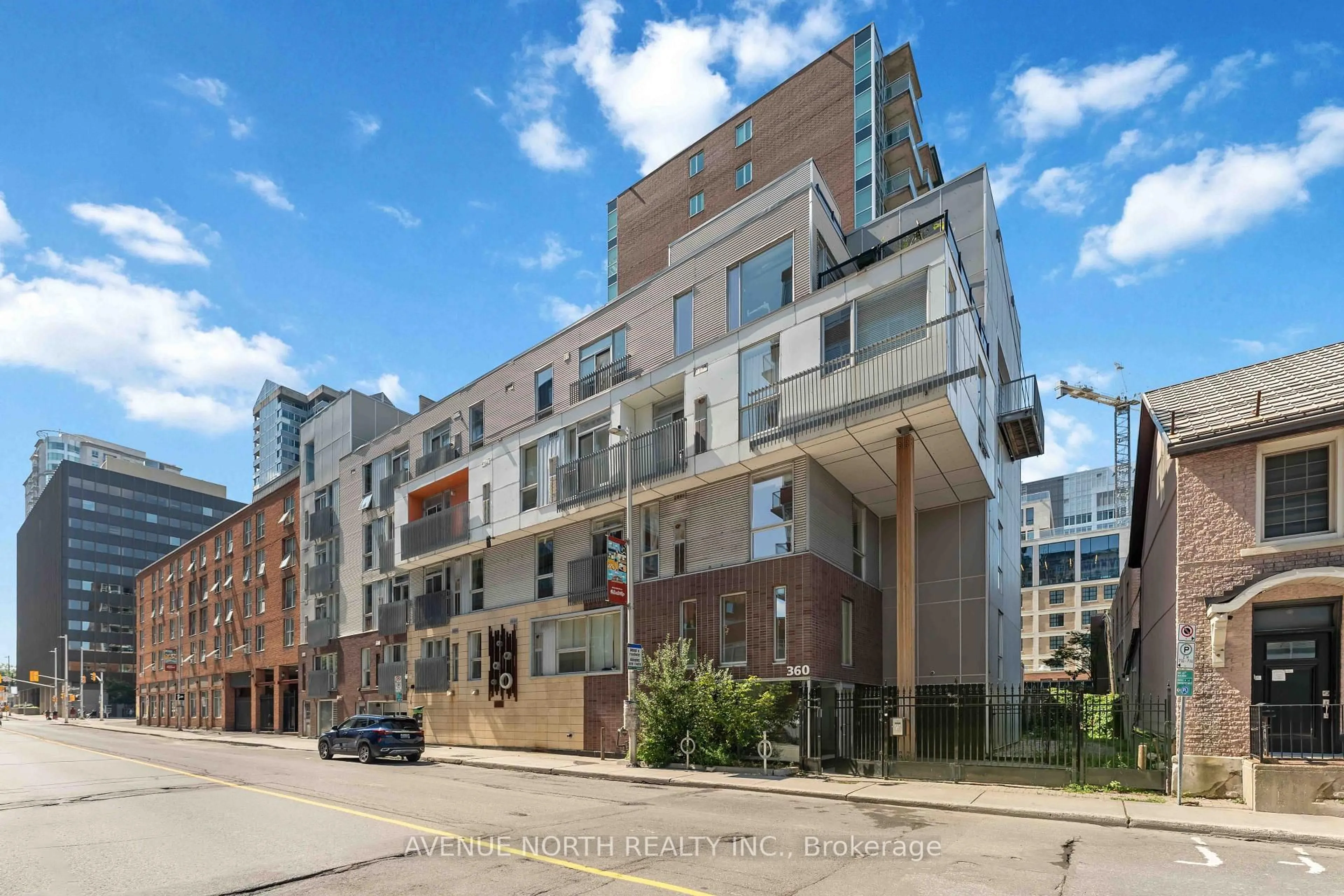Unknown for 360 Cumberland St #201, Ottawa Ontario K1N 0B1