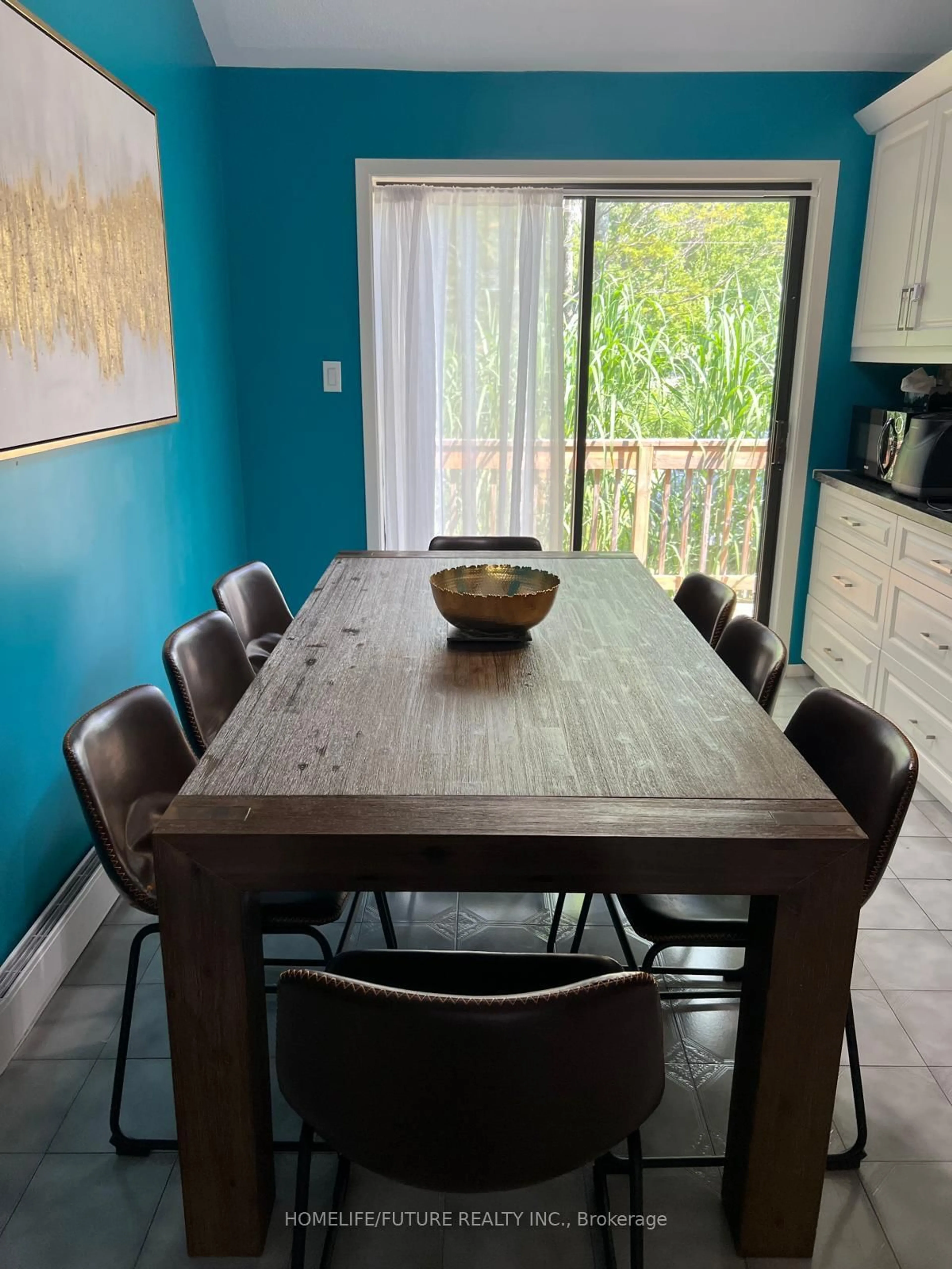 Dining room, wood/laminate floor for 322 Sixth St, South Bruce Peninsula Ontario N0H 2G0