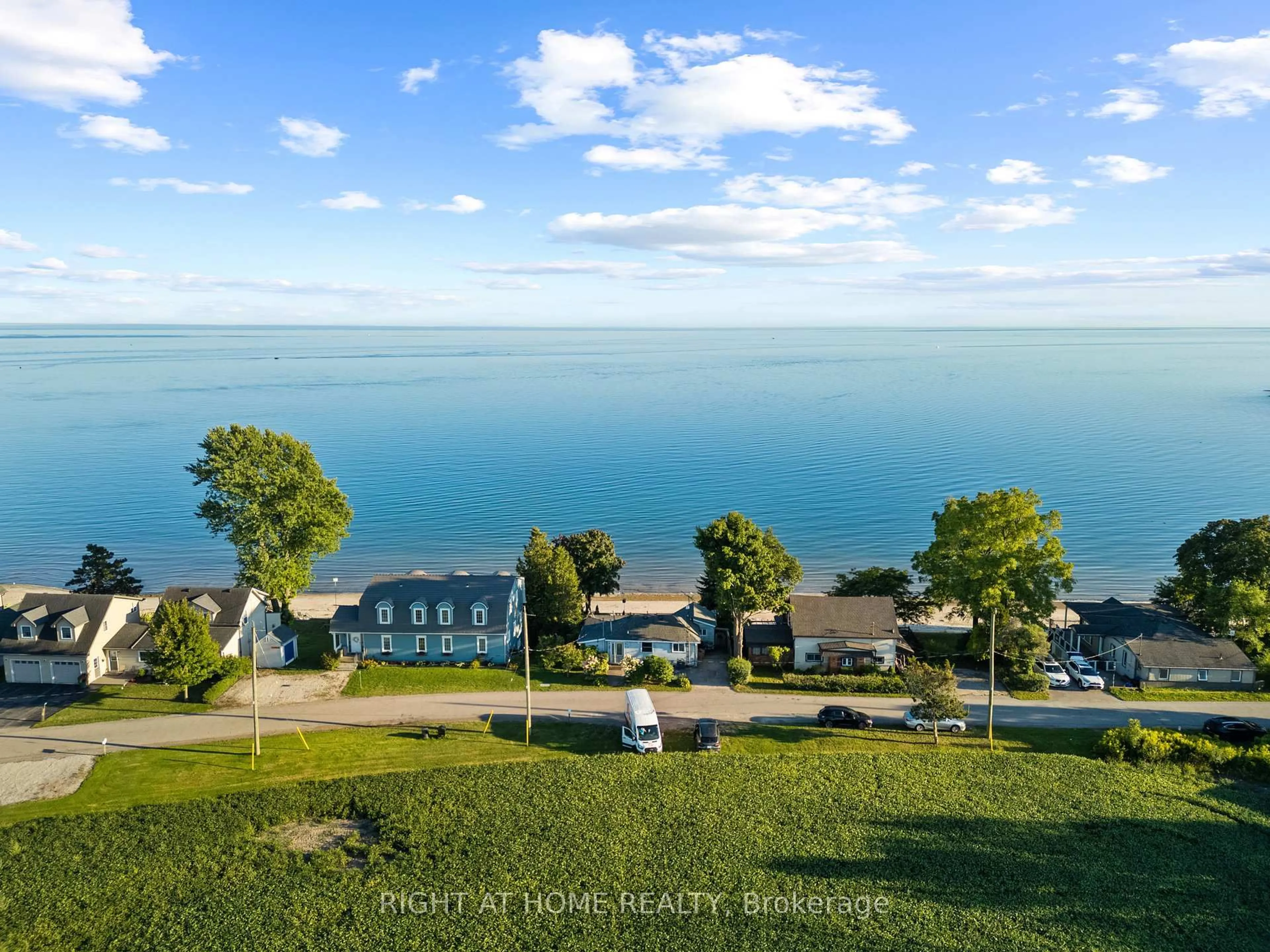 A pic from outside/outdoor area/front of a property/back of a property/a pic from drone, water/lake/river/ocean view for 71 Lighthouse Dr Dr, Haldimand Ontario N1A 2W6