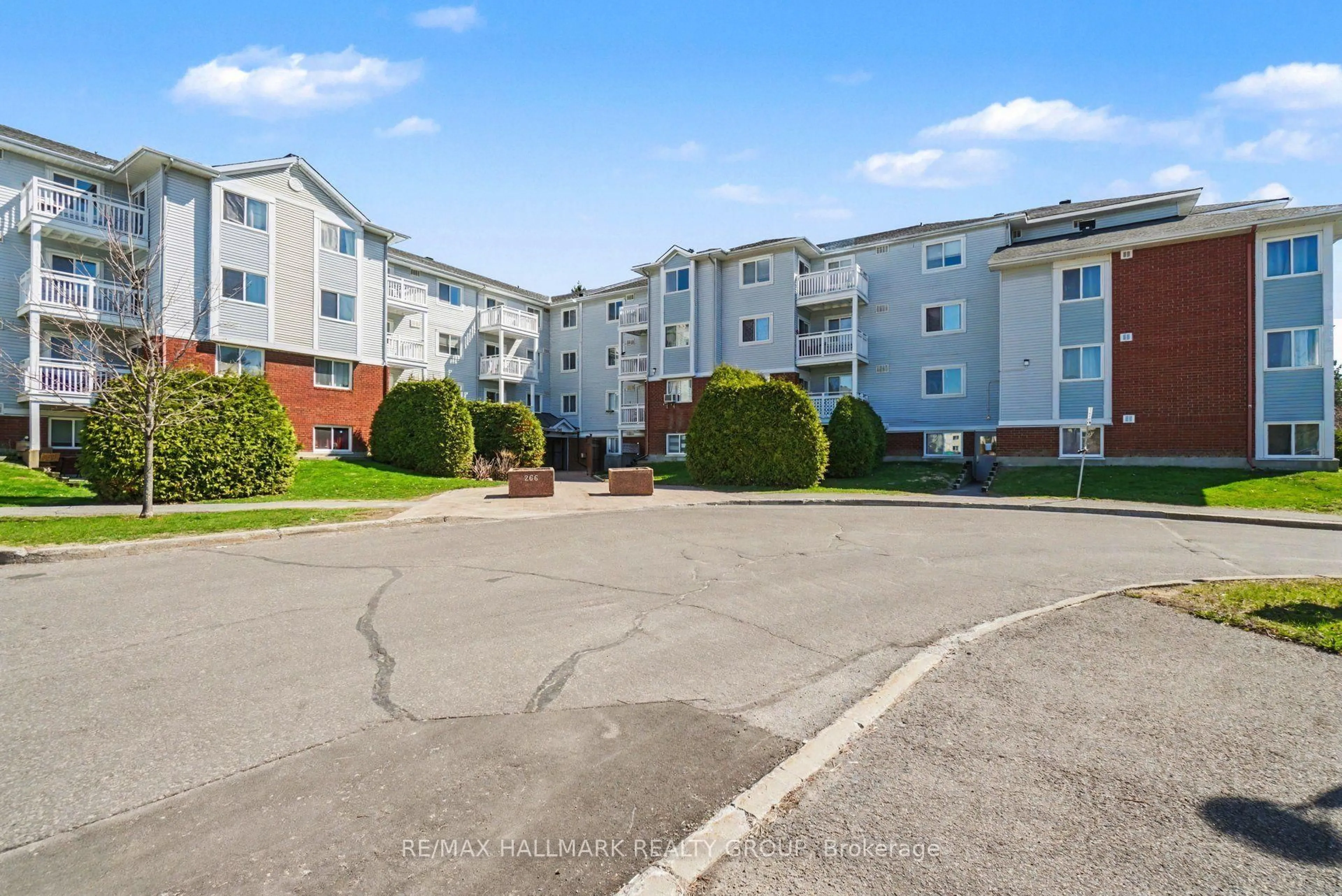 Unknown for 266 Lorry Greenberg Dr #203, Ottawa Ontario K1T 3J9