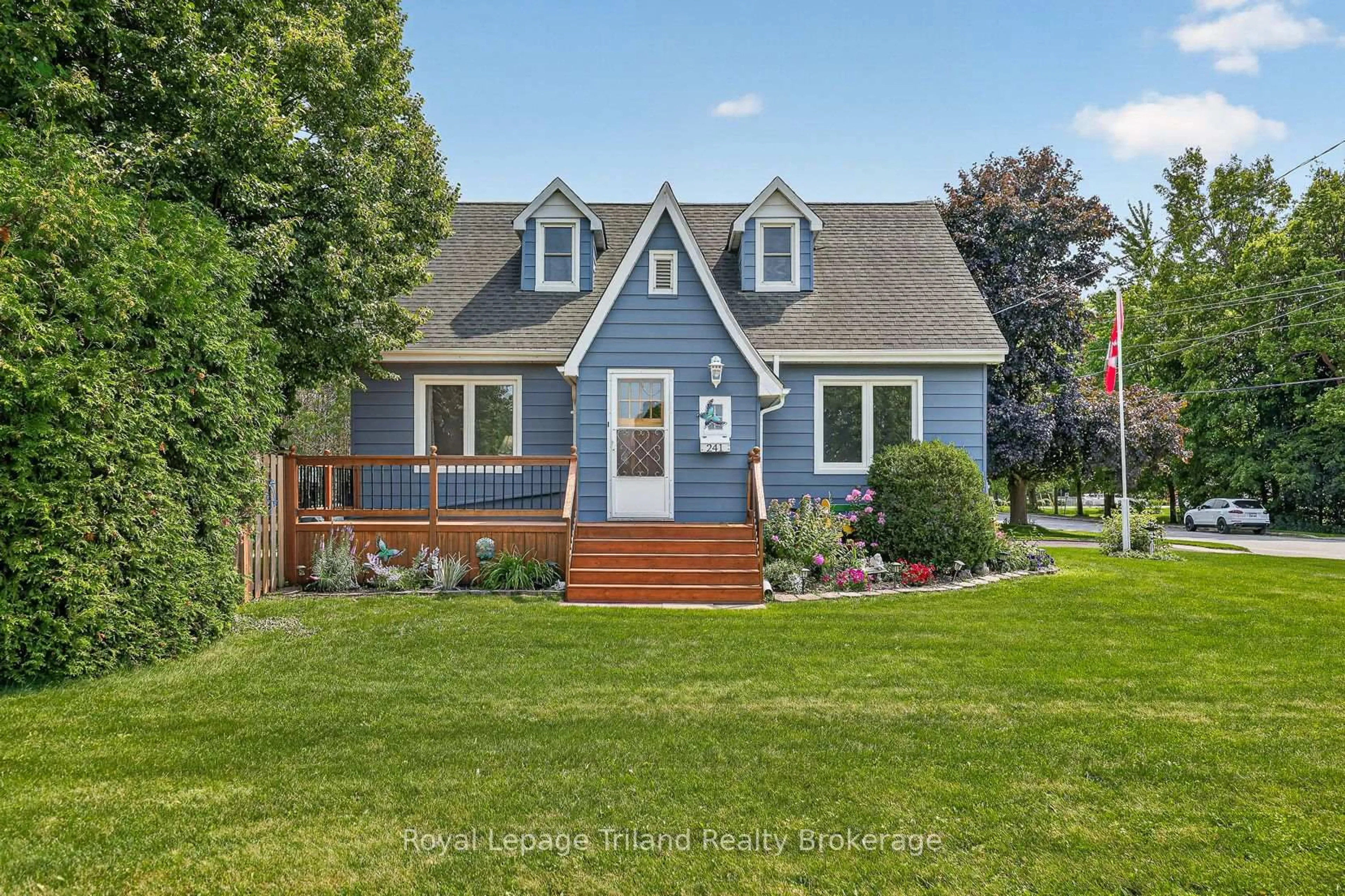 Home with vinyl exterior material, street for 241 Delatre St, Zorra Ontario N0M 2M0