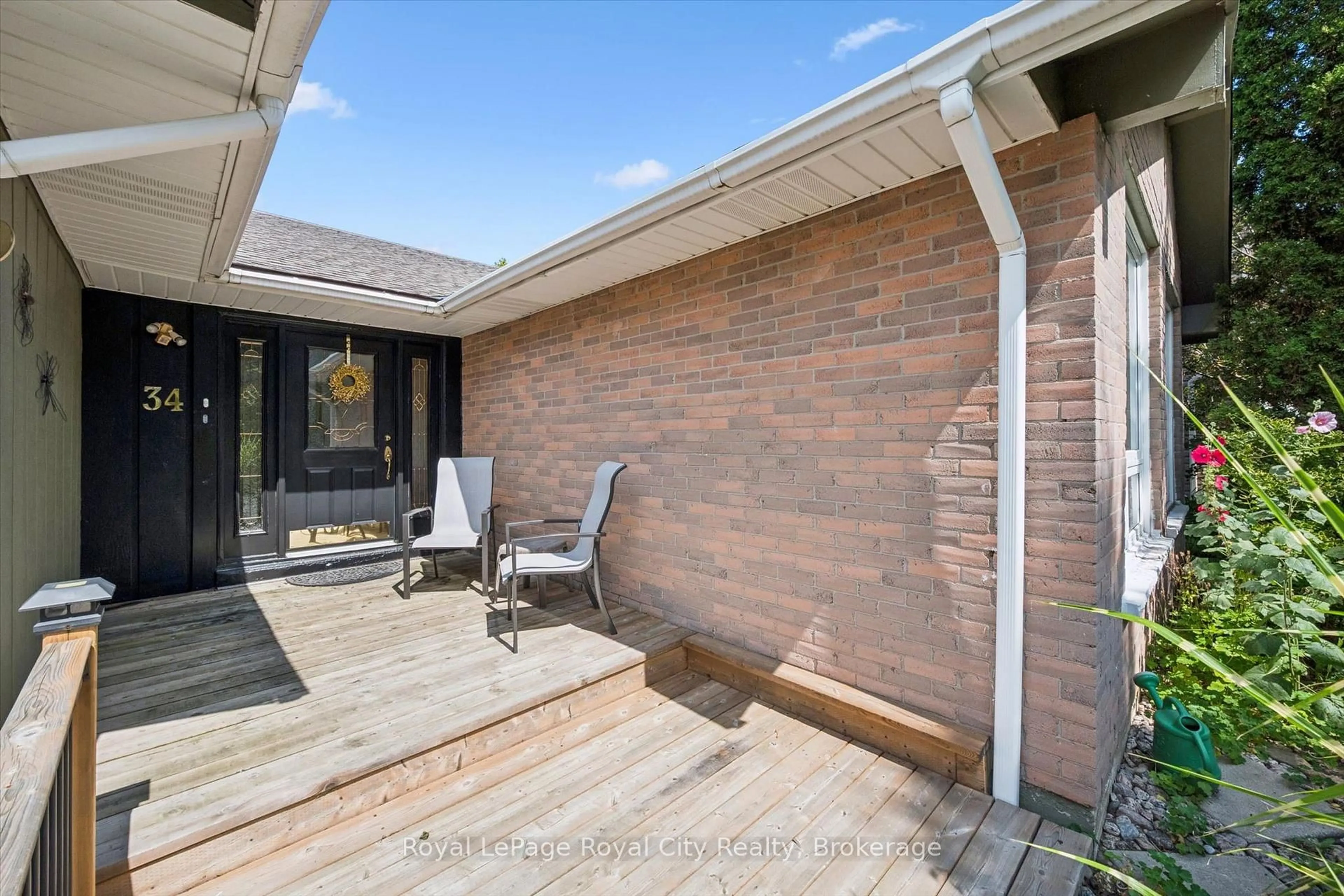 Home with brick exterior material, street for 34 Pondview Cres, Guelph Ontario N1E 3K1