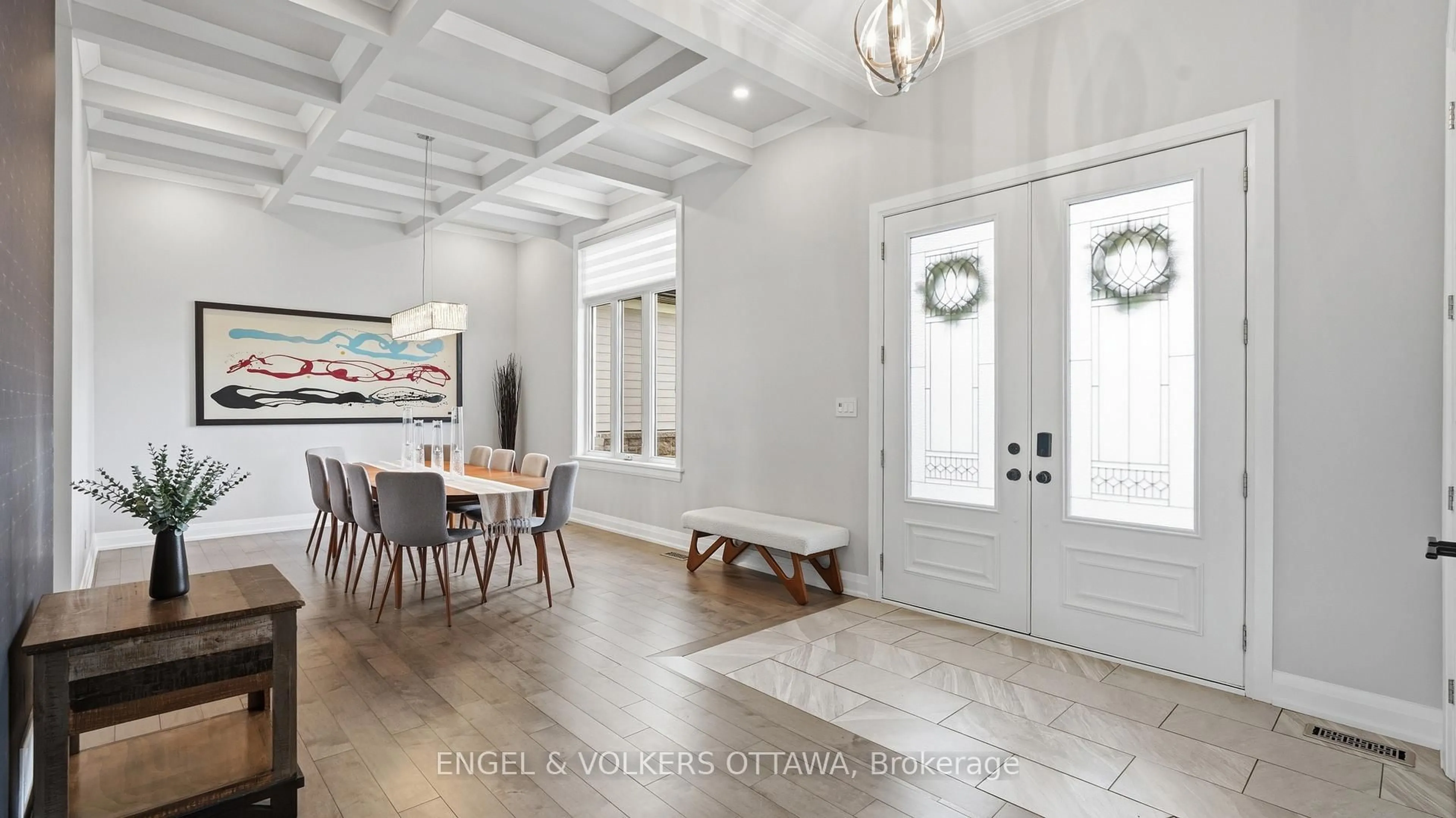 Indoor entryway for 1914 Cedarlakes Way, Ottawa Ontario K4P 0E4