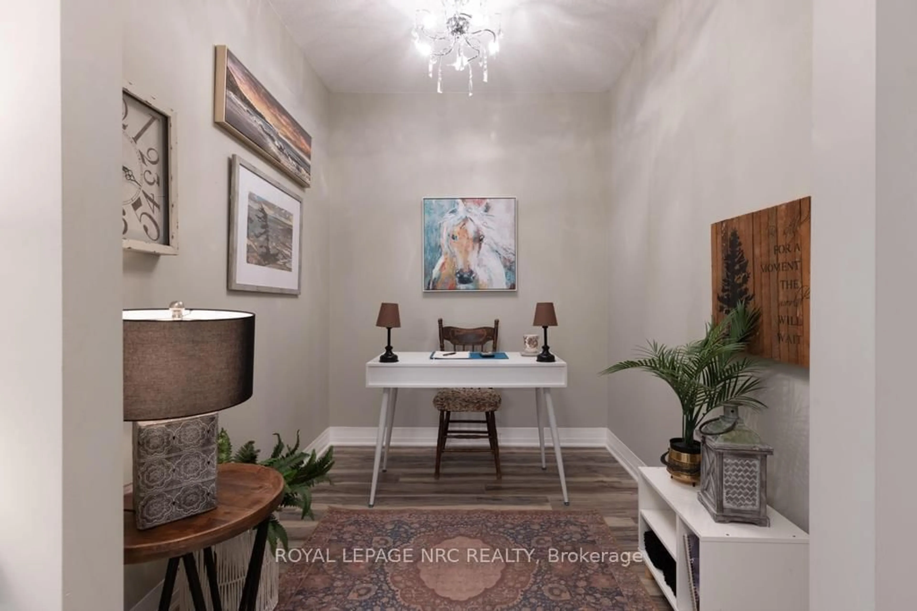 Indoor entryway for 10 Concord Pl #412, Grimsby Ontario L3M 0G6
