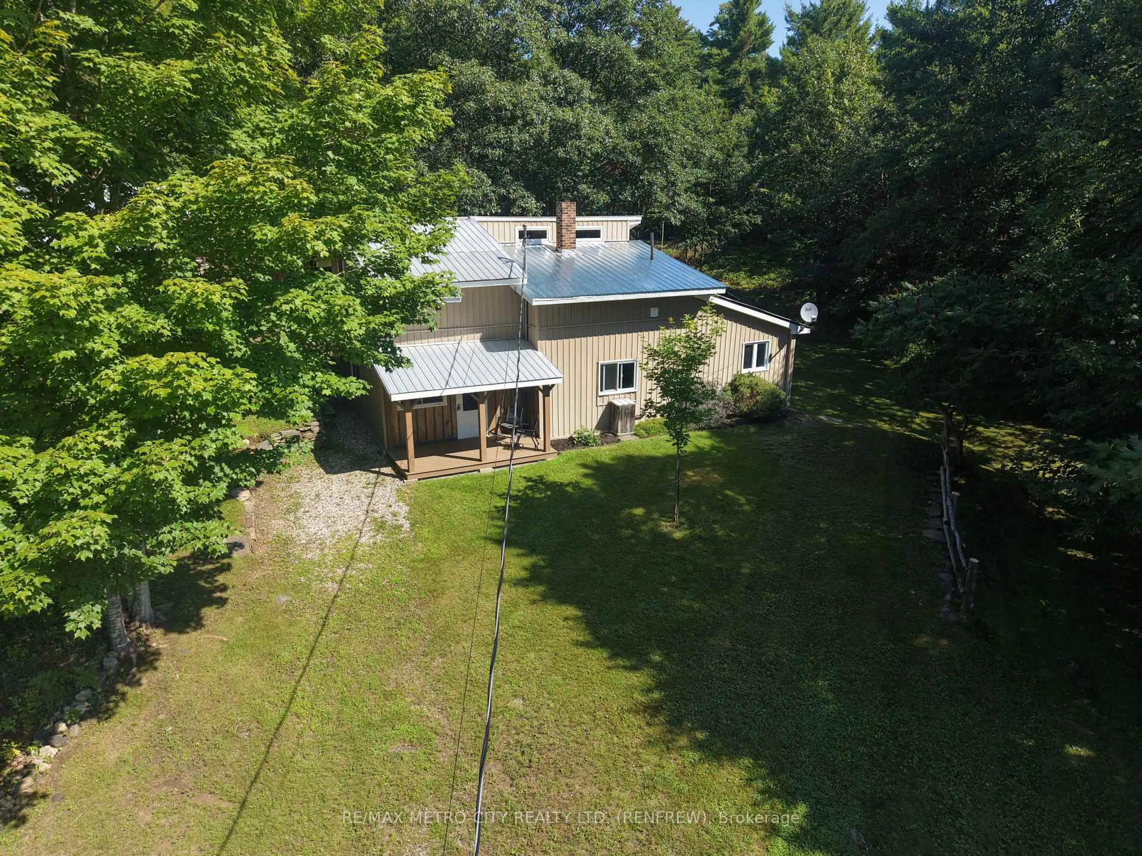 A pic from outside/outdoor area/front of a property/back of a property/a pic from drone, unknown for 338 Brydges Road Rd, Burnstown Ontario K0J 1G0