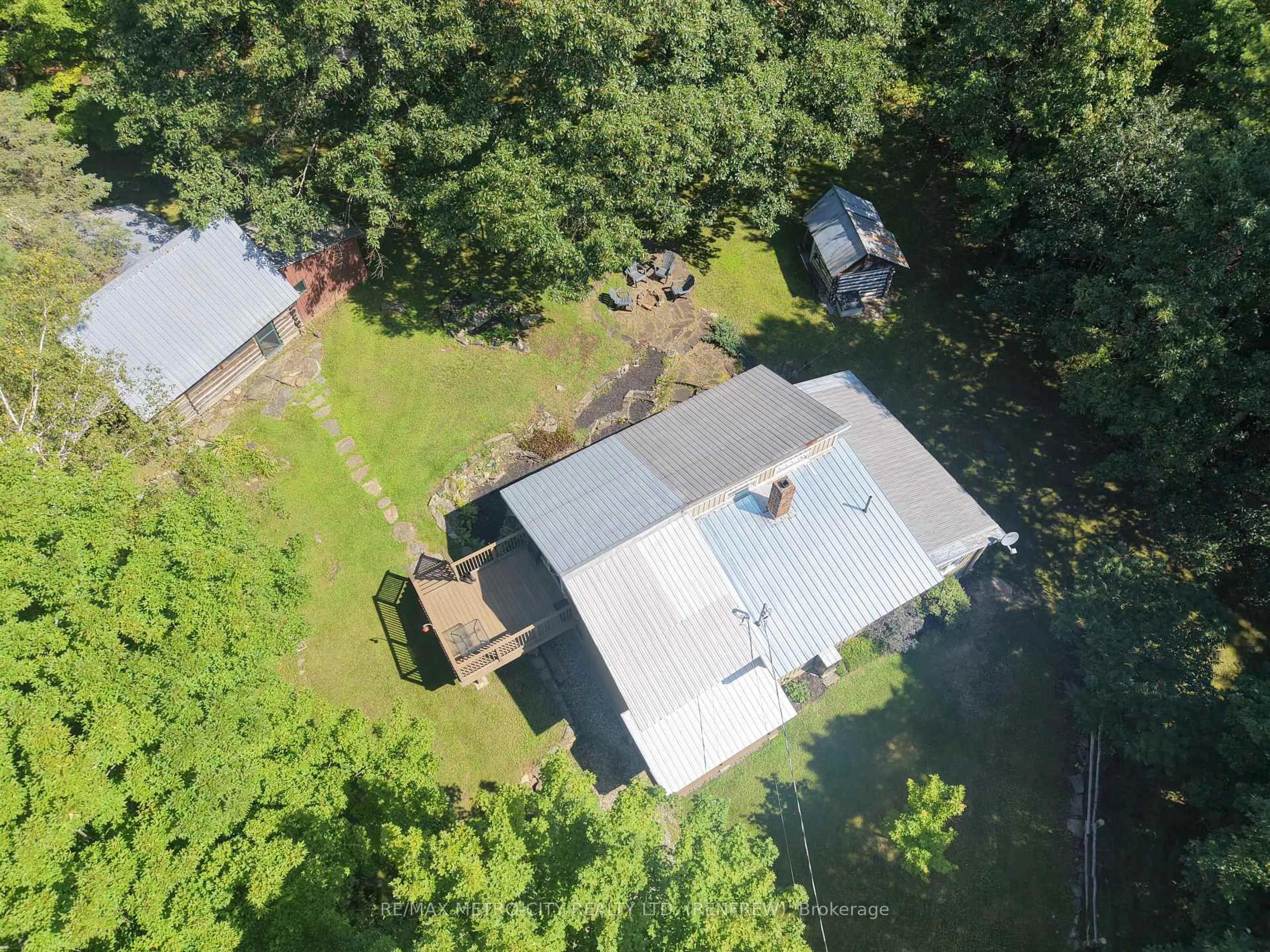 A pic from outside/outdoor area/front of a property/back of a property/a pic from drone, unknown for 338 Brydges Road Rd, Burnstown Ontario K0J 1G0