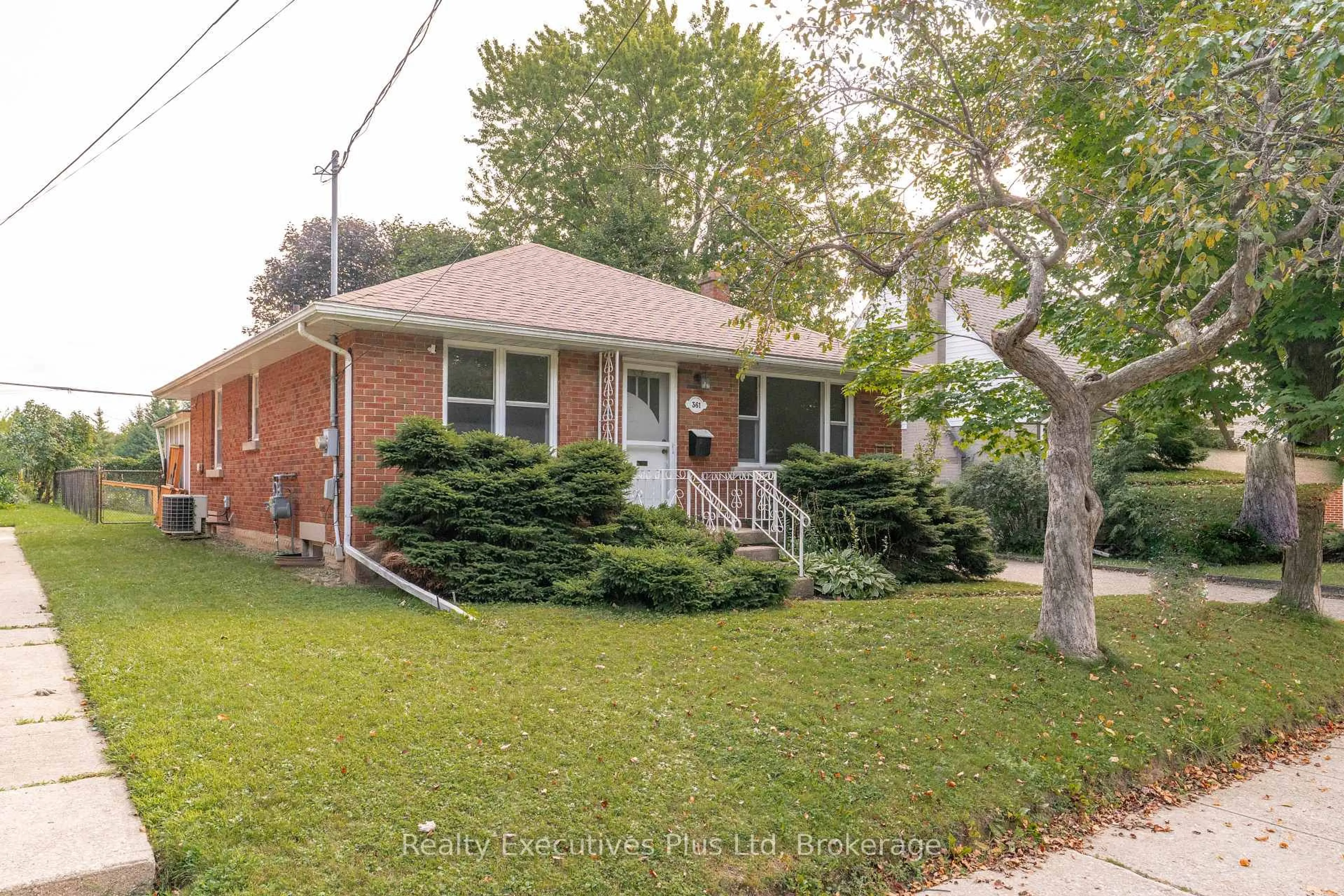 Home with brick exterior material, street for 361 Metcalfe St, Guelph Ontario N1E 4Z5