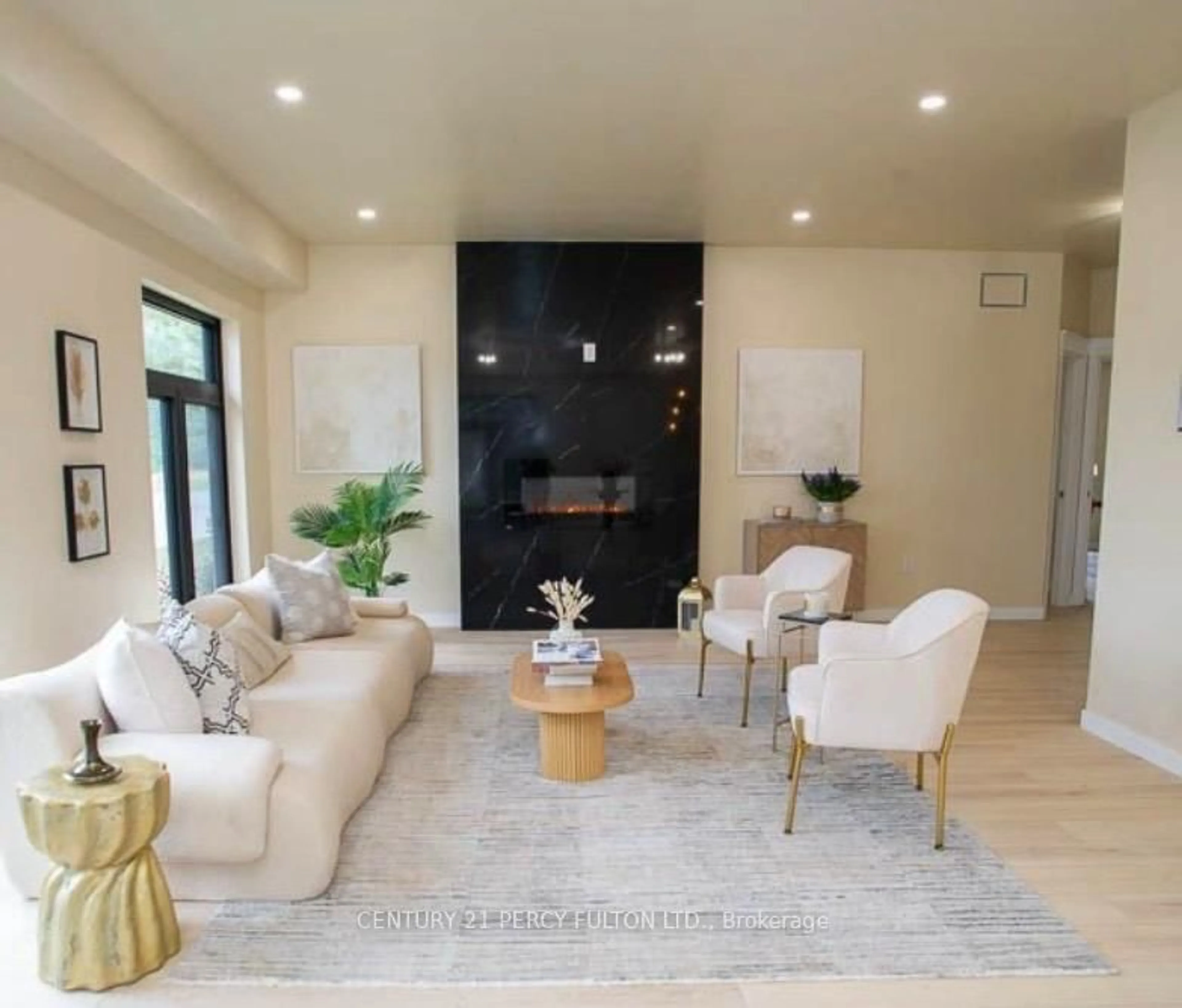 Living room with furniture, unknown for 68 Hamilton Plank Rd, Norfolk Ontario N0A 1N7
